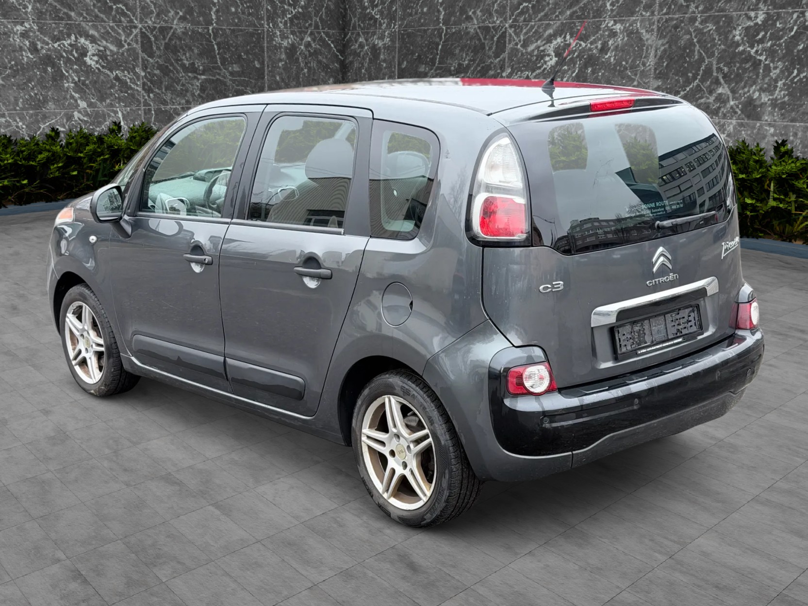 CITROEN C3 Picasso 1.2 Pure Tech Feel Edition-image-4