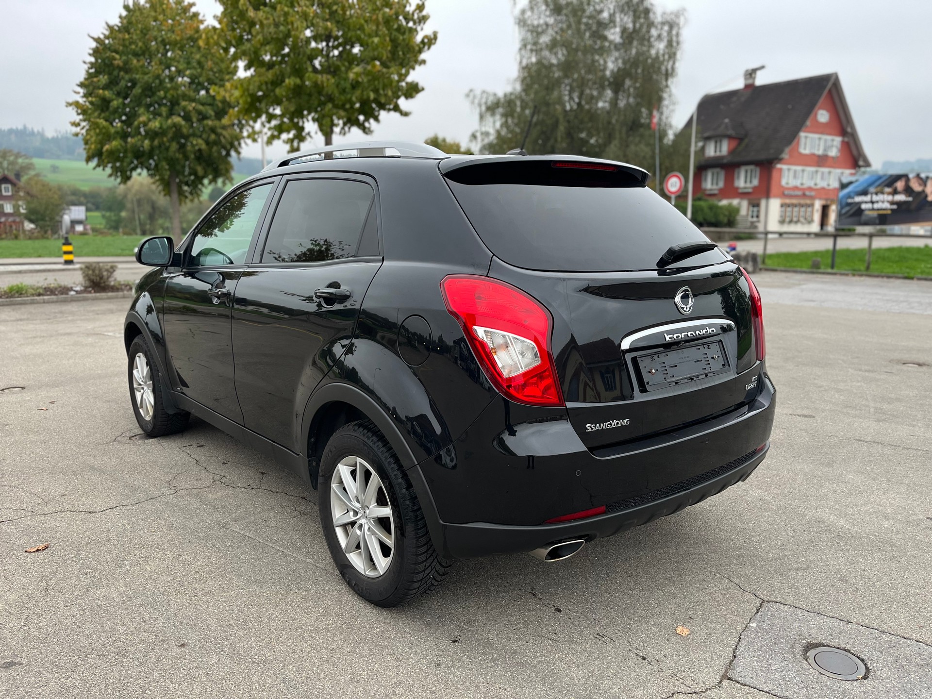 KGM-SsangYong Korando 2.2 e-XDi Sapphire 4WD-image-3