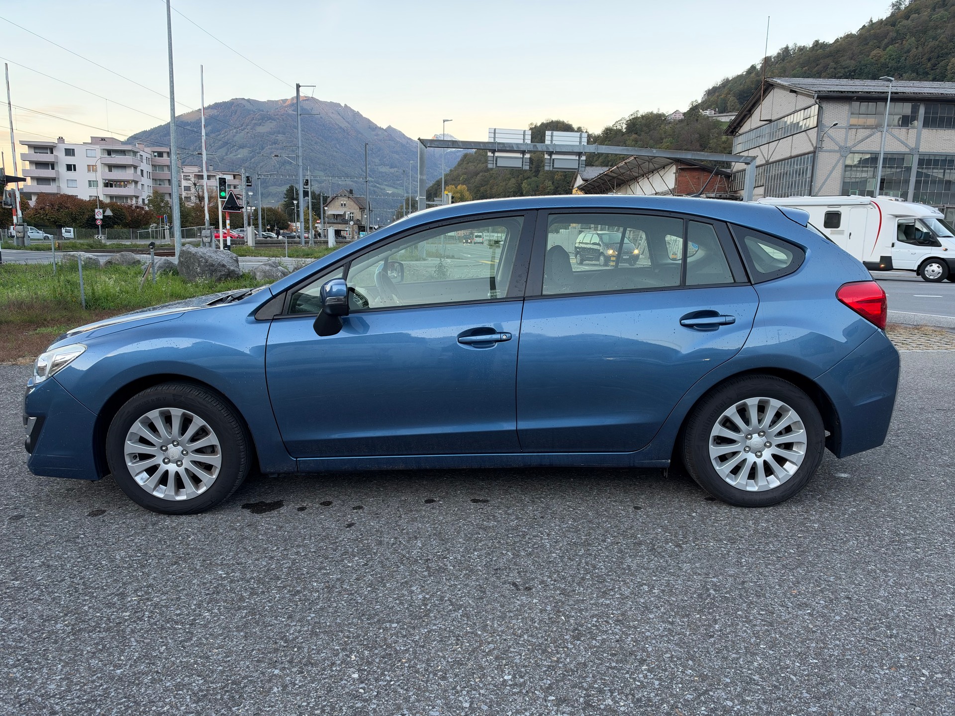 SUBARU Impreza 1.6 Swiss two-image-6