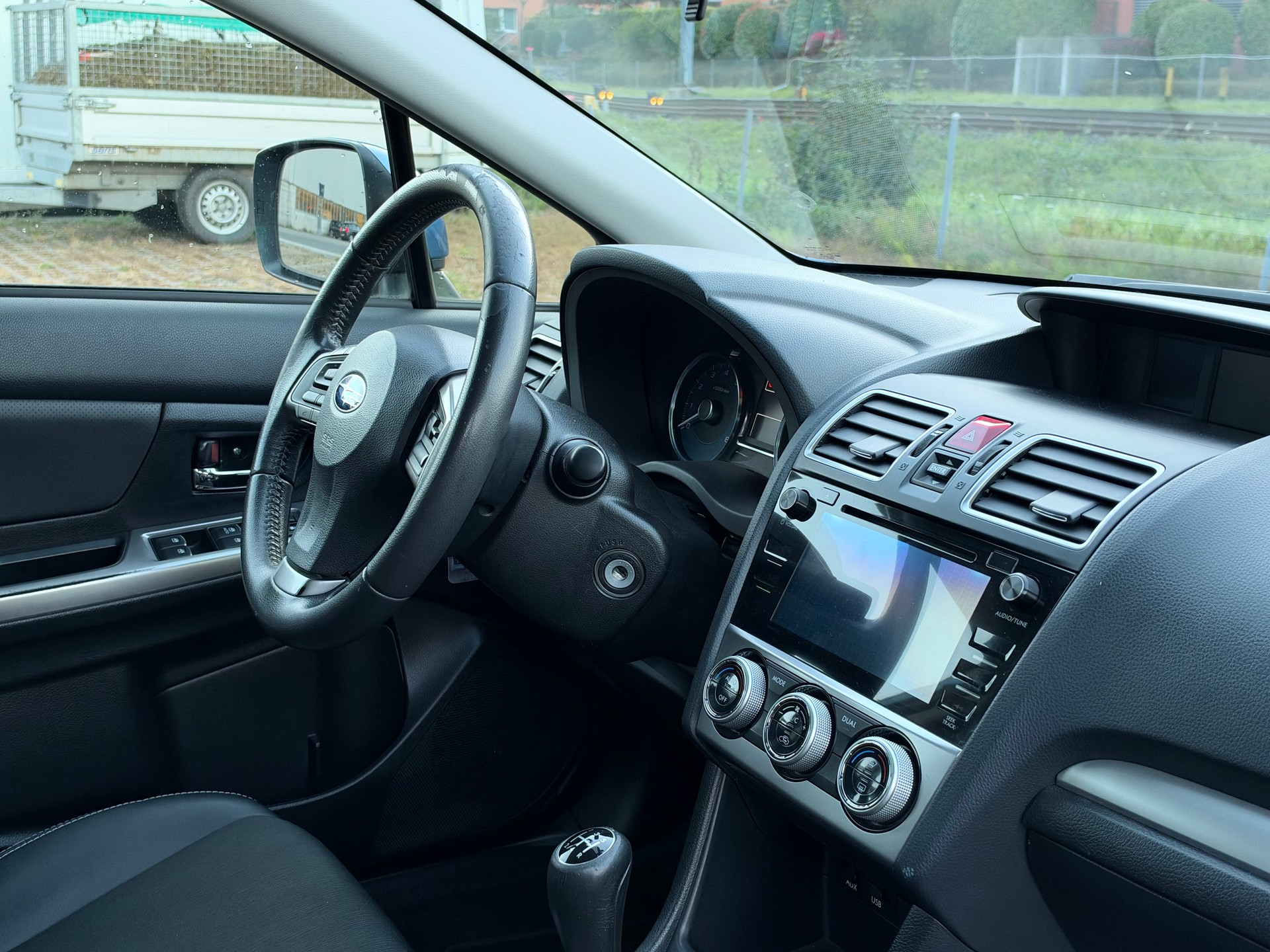 SUBARU Impreza 1.6 Swiss two-image-12