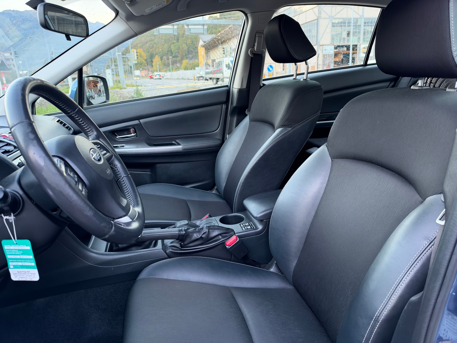 SUBARU Impreza 1.6 Swiss two-image-9