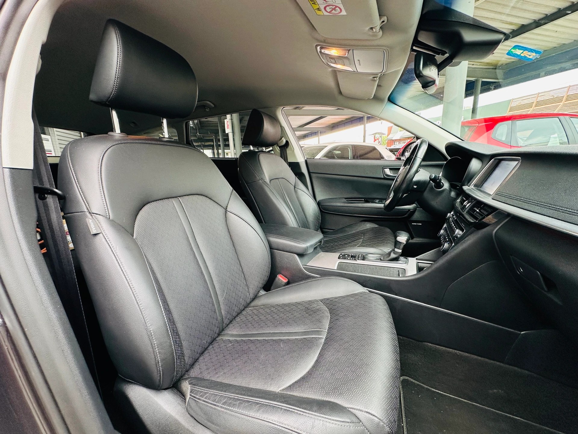 KIA Optima SW 2.0 T-GDI Plug-in Hybrid Automat-image-10