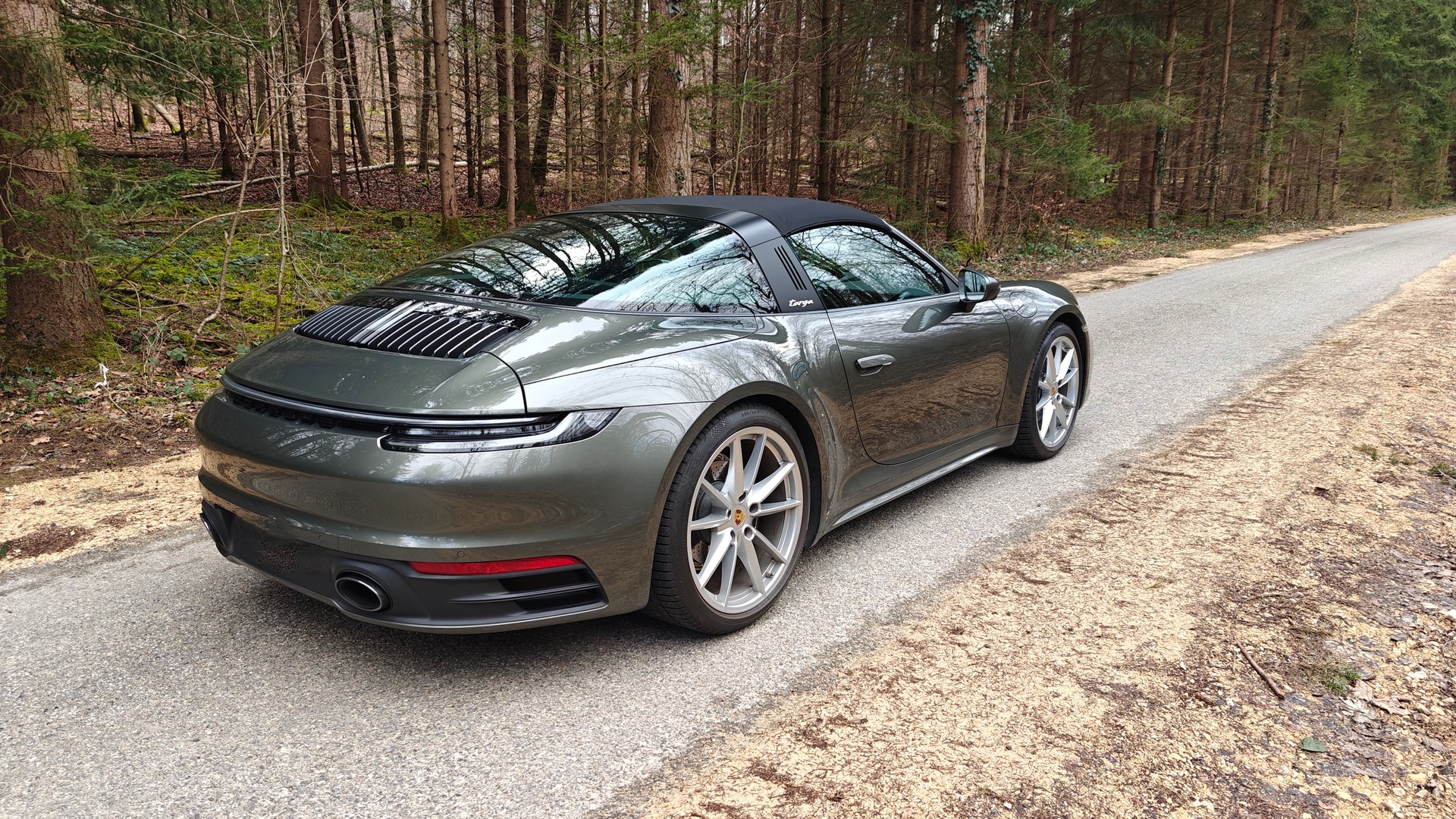 PORSCHE 911 Targa 4 PDK 1. Hand | Porsche Garantie bis 05/2029 | Aventuregreen / Frisch ab Service 05/26-image-15