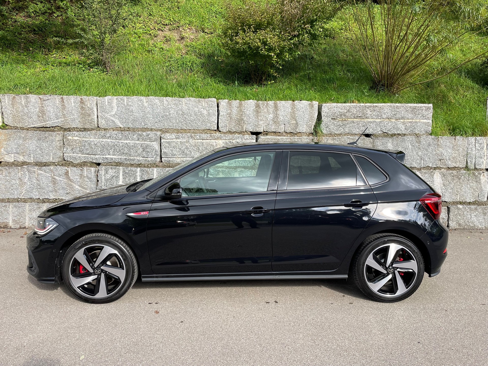 VW Polo 2.0 TSI GTI DSG-image-8
