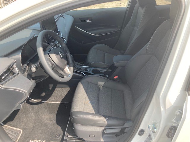 TOYOTA Corolla 1.8 HSD Trend e- CVT-image-8
