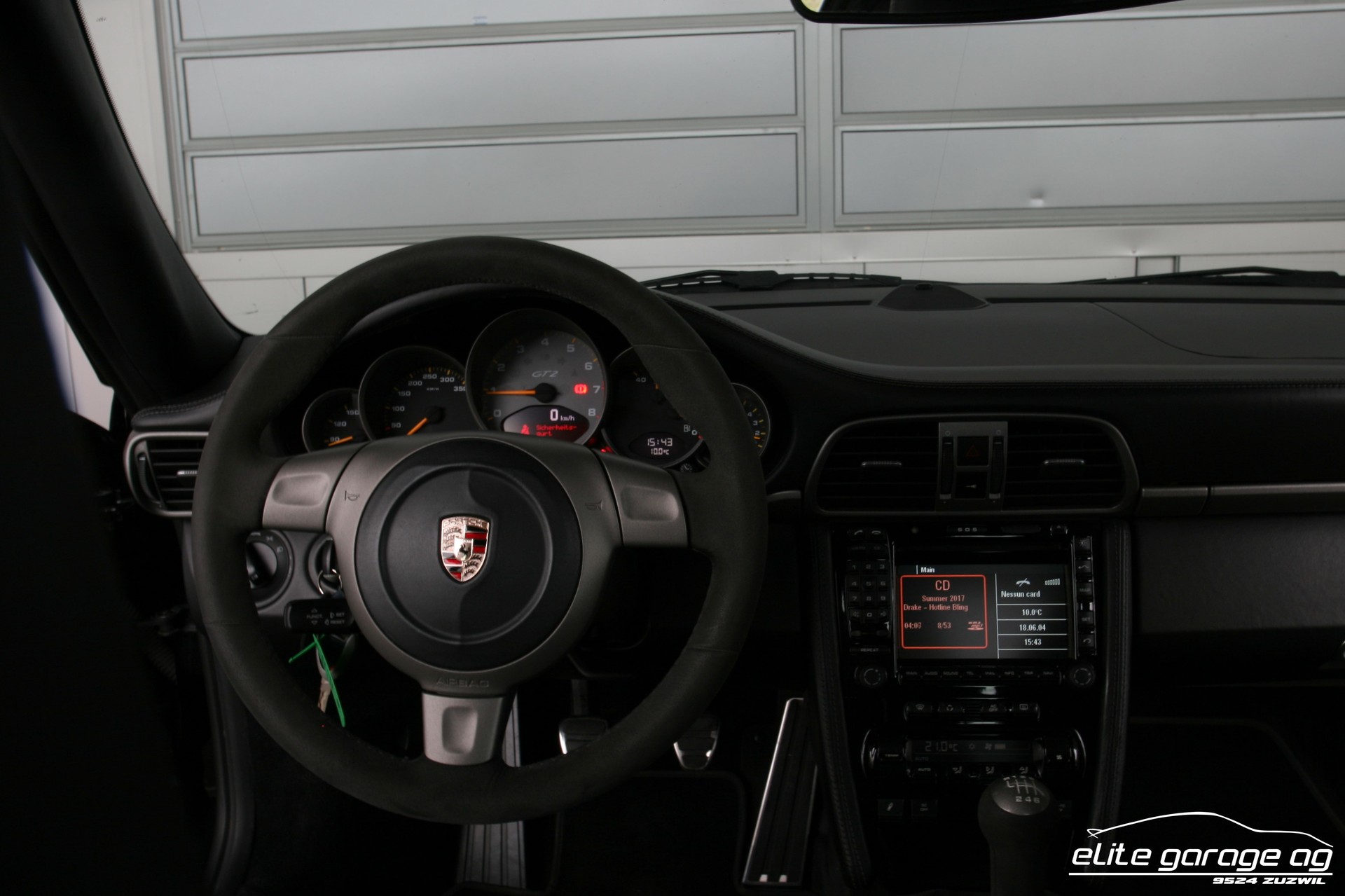 PORSCHE 911 GT2-image-14