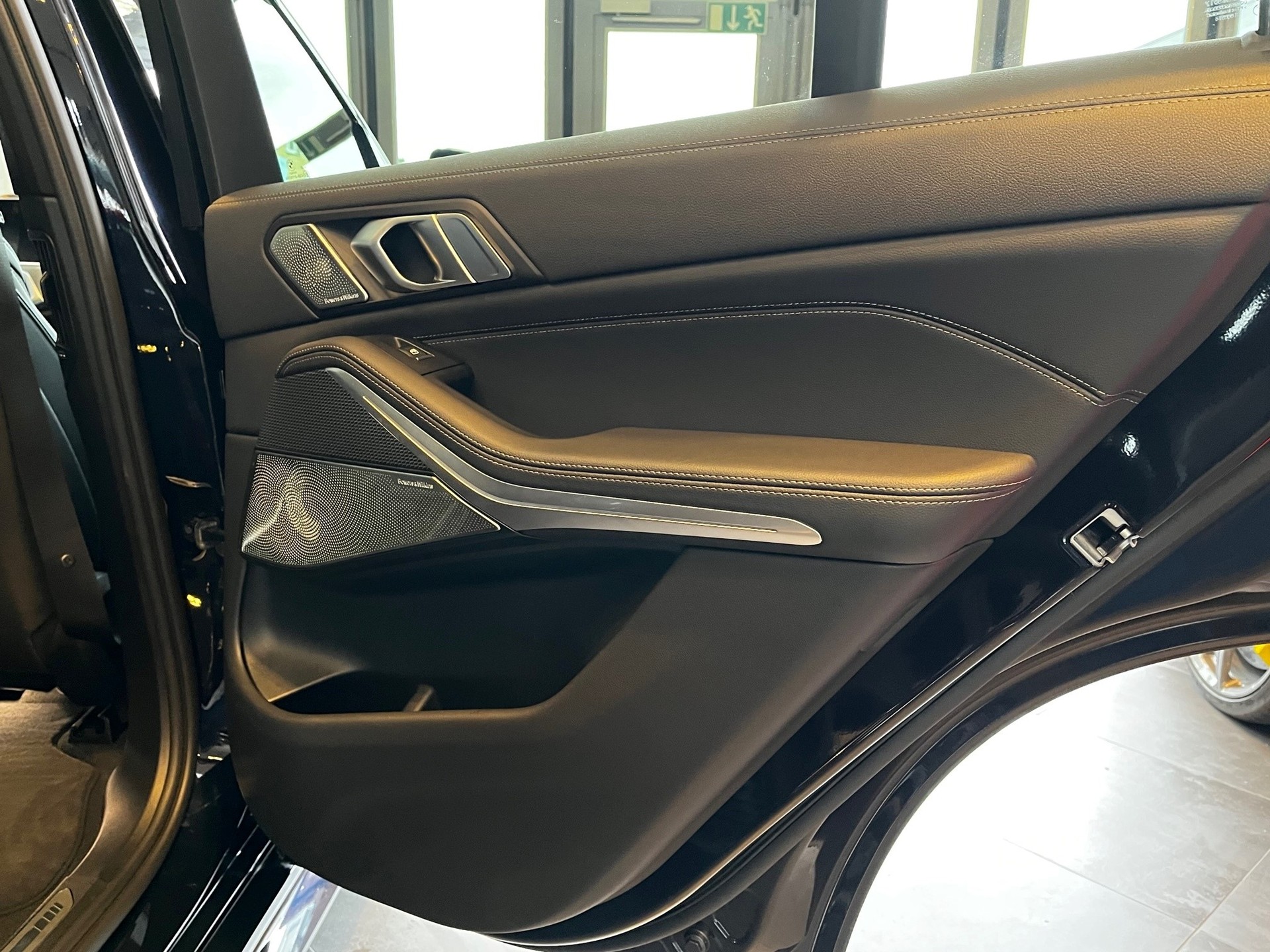 BMW X5 xDrive45e M Sport-image-25