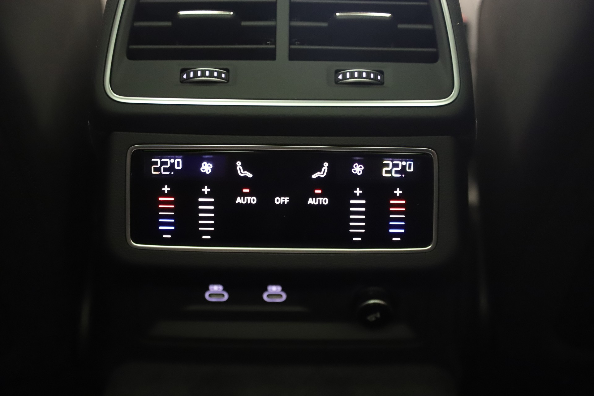 AUDI RS6 Avant 4.0 TFSI V8 quattro-image-14