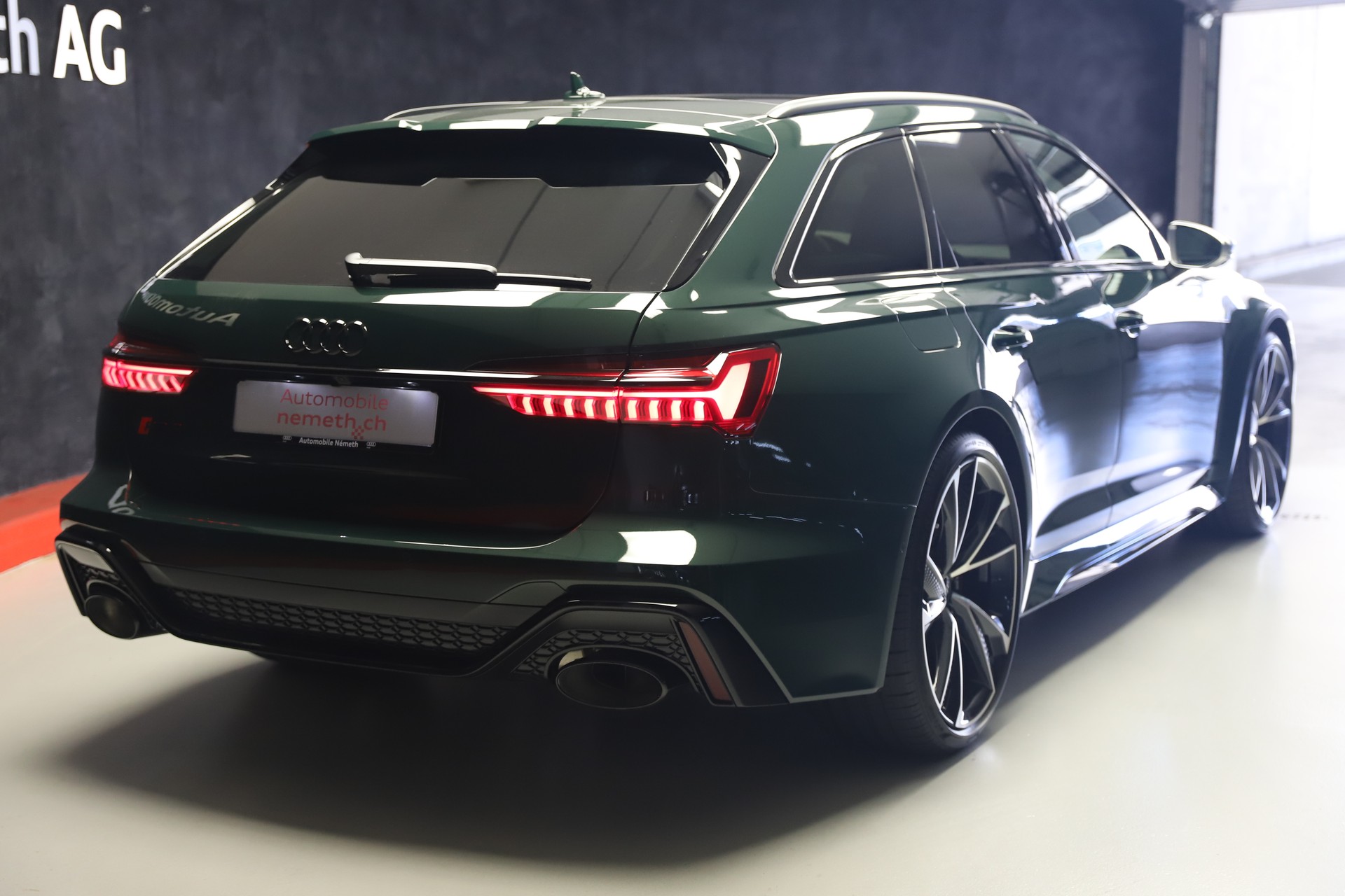 AUDI RS6 Avant 4.0 TFSI V8 quattro-showroom-element-2