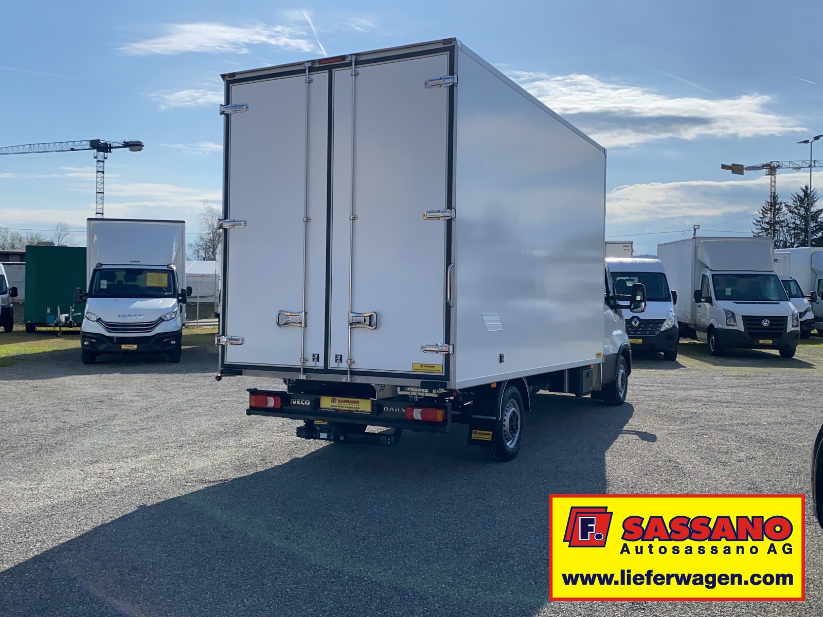 IVECO Daily 35 S 18 Möbelwagen mit Flügeltüren 2.43m Innenhöhe-image-6