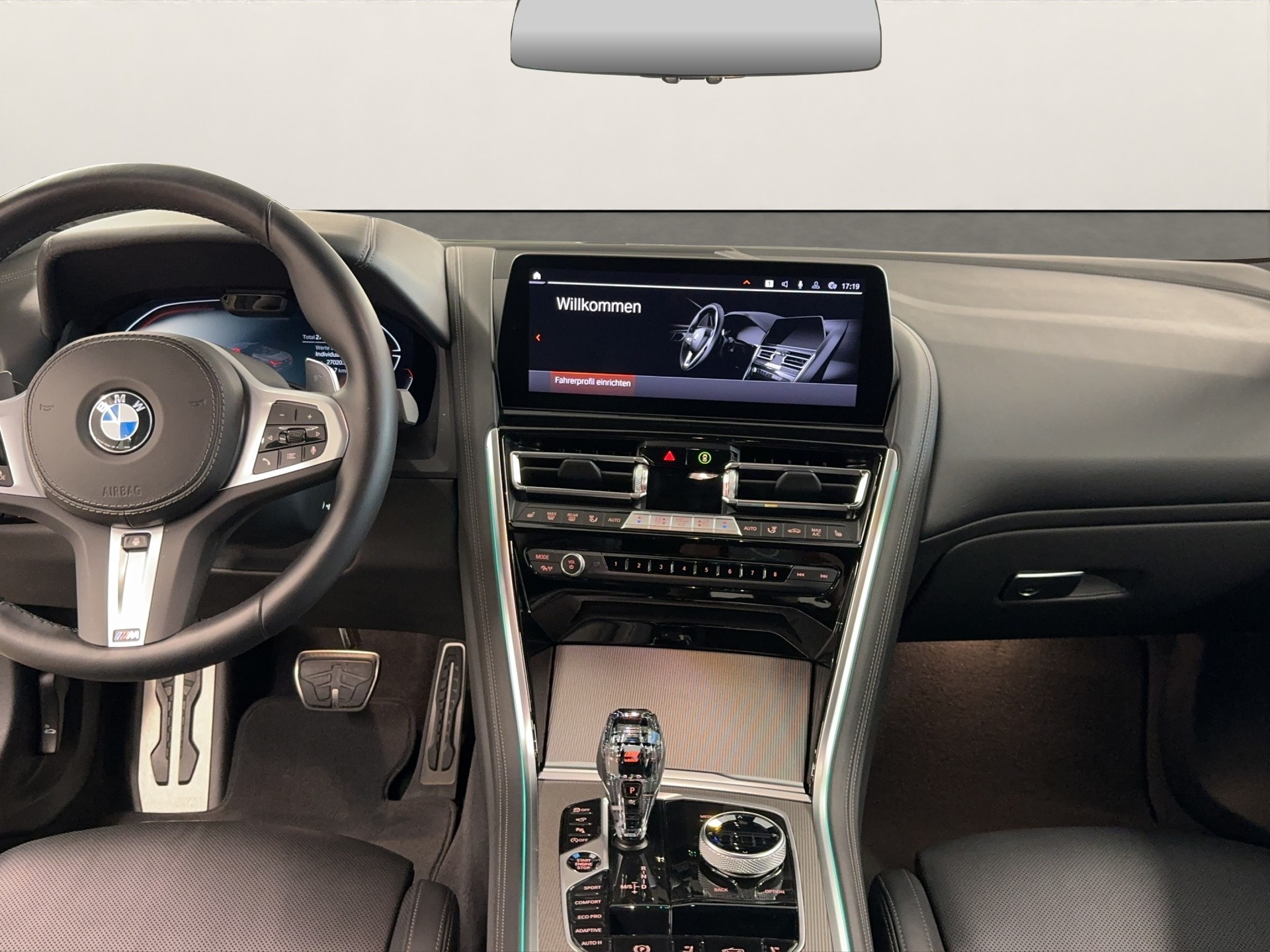 BMW 840i xDrive-image-12