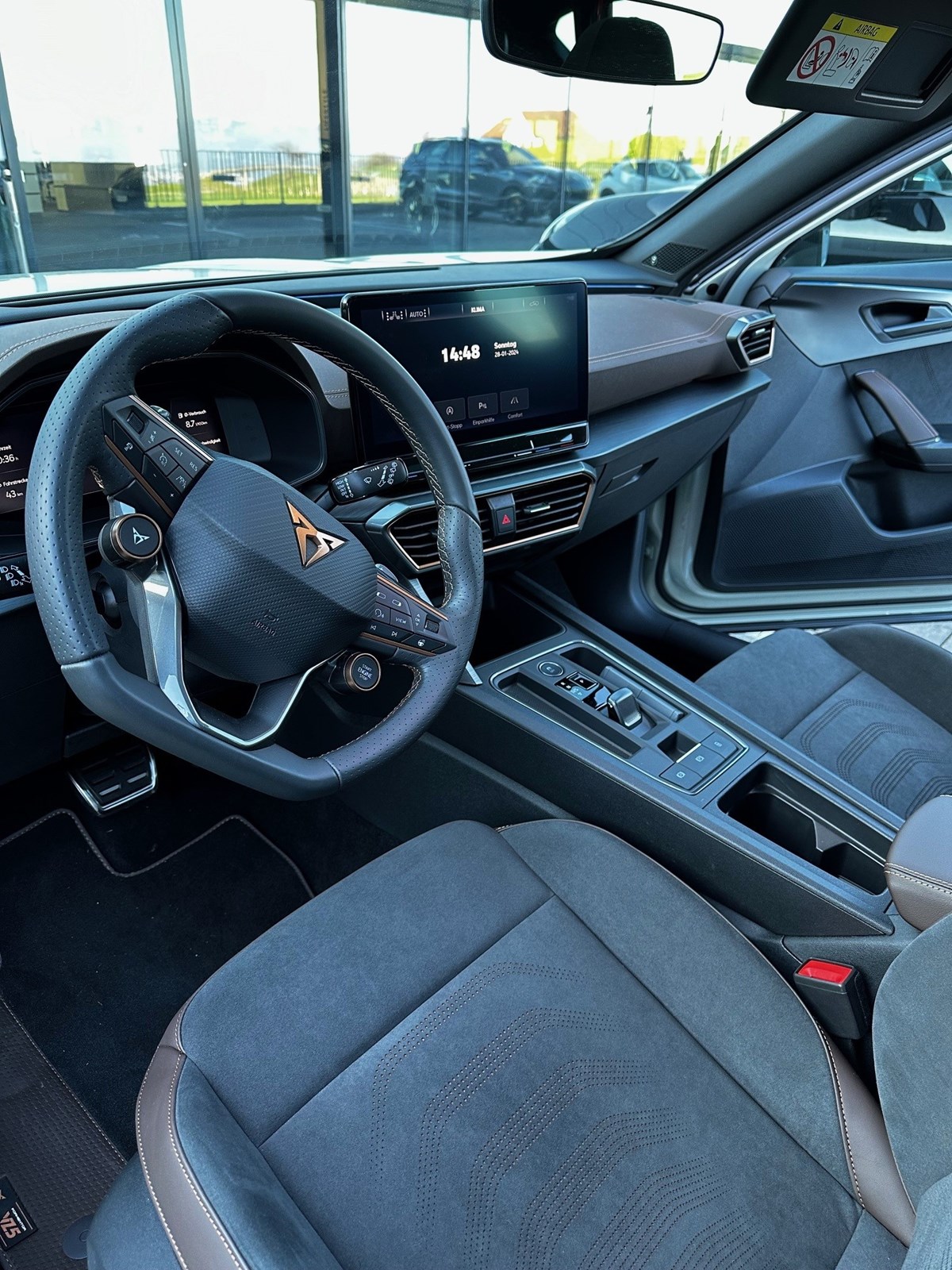 CUPRA Formentor 2.5TSI VZ5 Taiga Grey 4Drive DSG-image-8