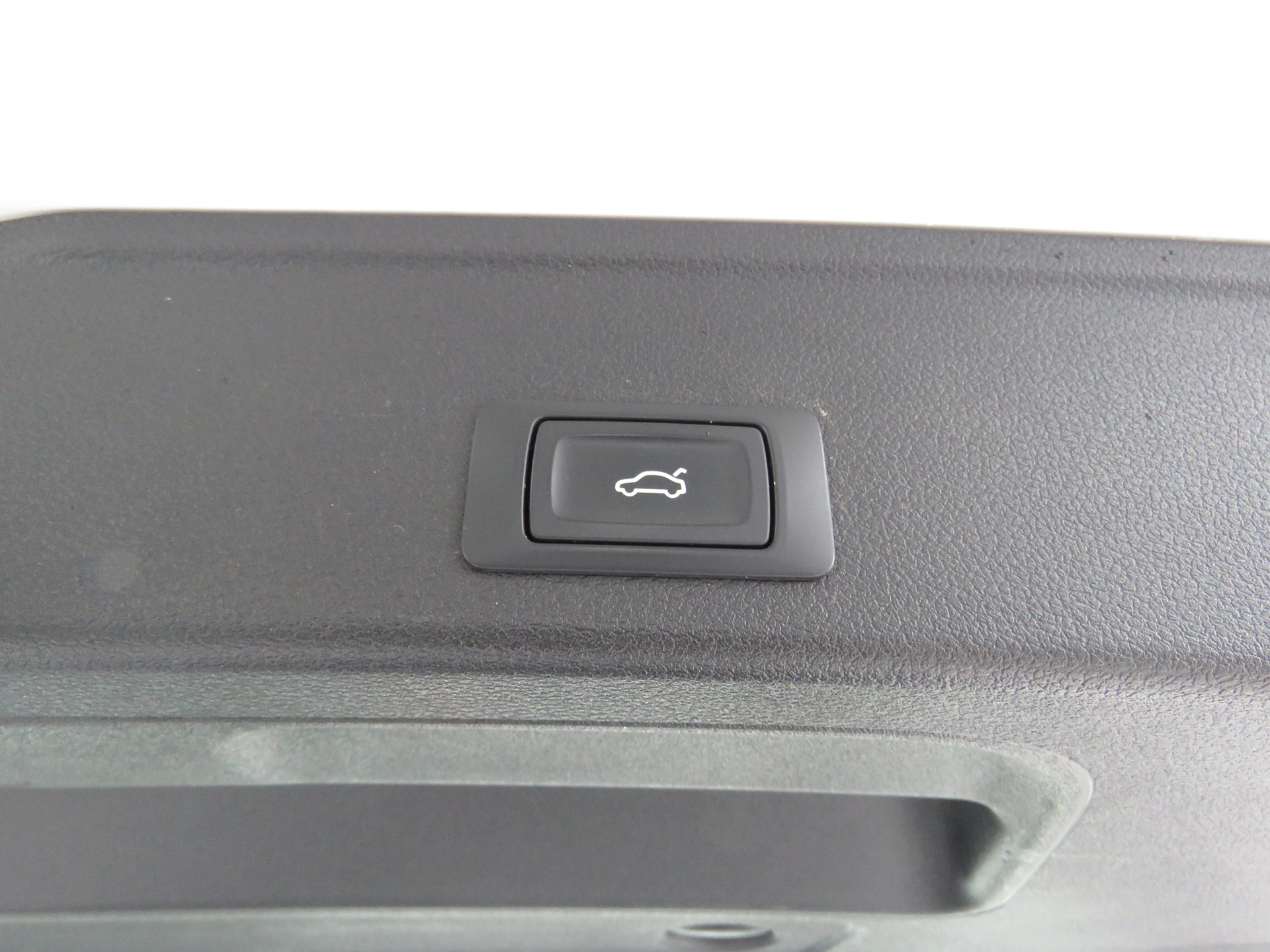 AUDI A4 Avant 40 TDI S line Attraction Quattro S-tronic (Automat)-image-10