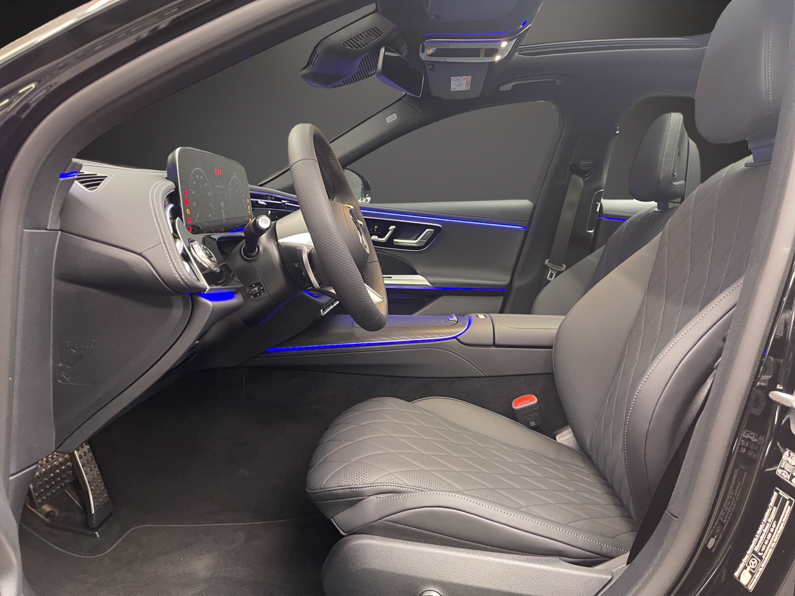 MERCEDES-BENZ E 400 e 4Matic 9G-Tronic-image-8
