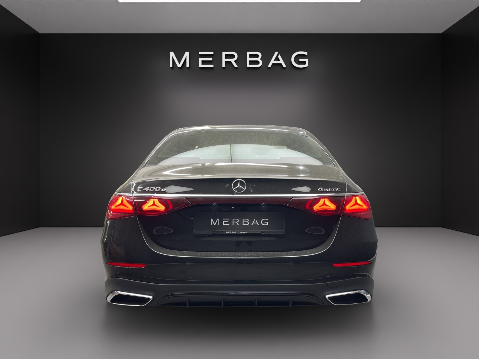 MERCEDES-BENZ E 400 e 4Matic 9G-Tronic-image-4
