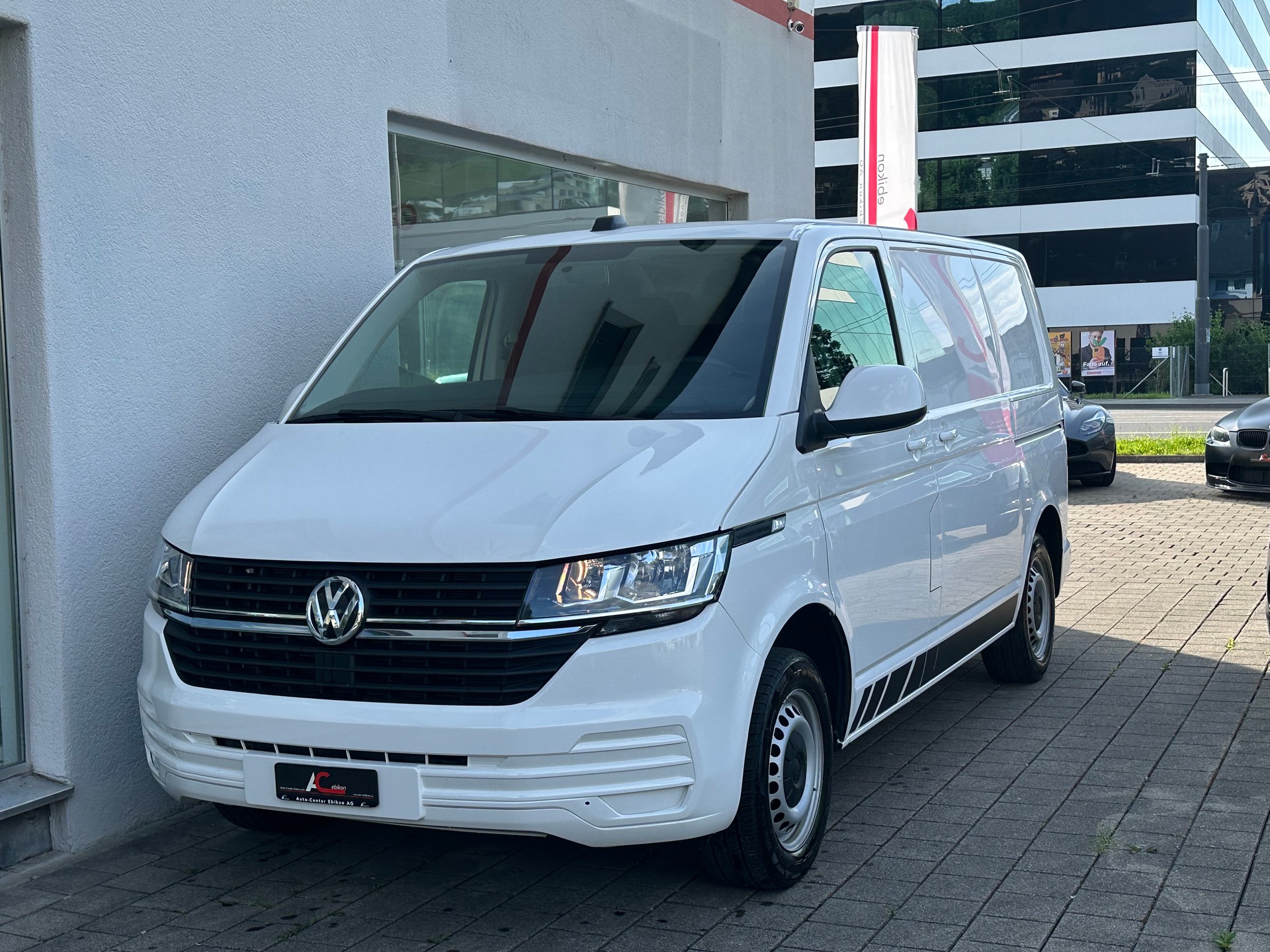 VW T6.1 2.0 TDI-image-0