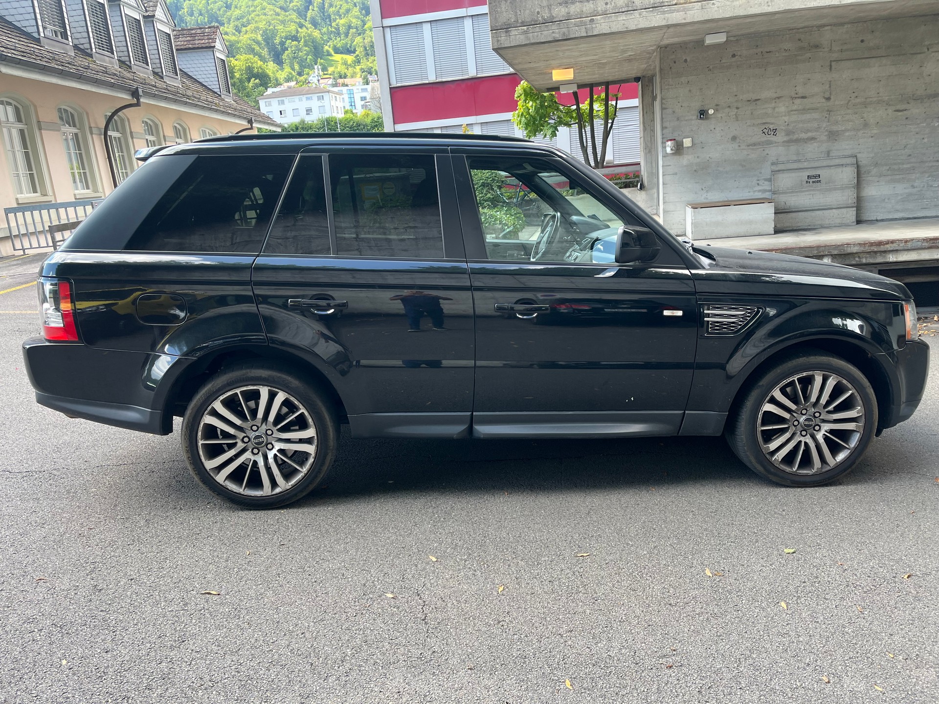 LAND ROVER Range Rover Sport 3.0 TDV6 HSE Automatic-image-5