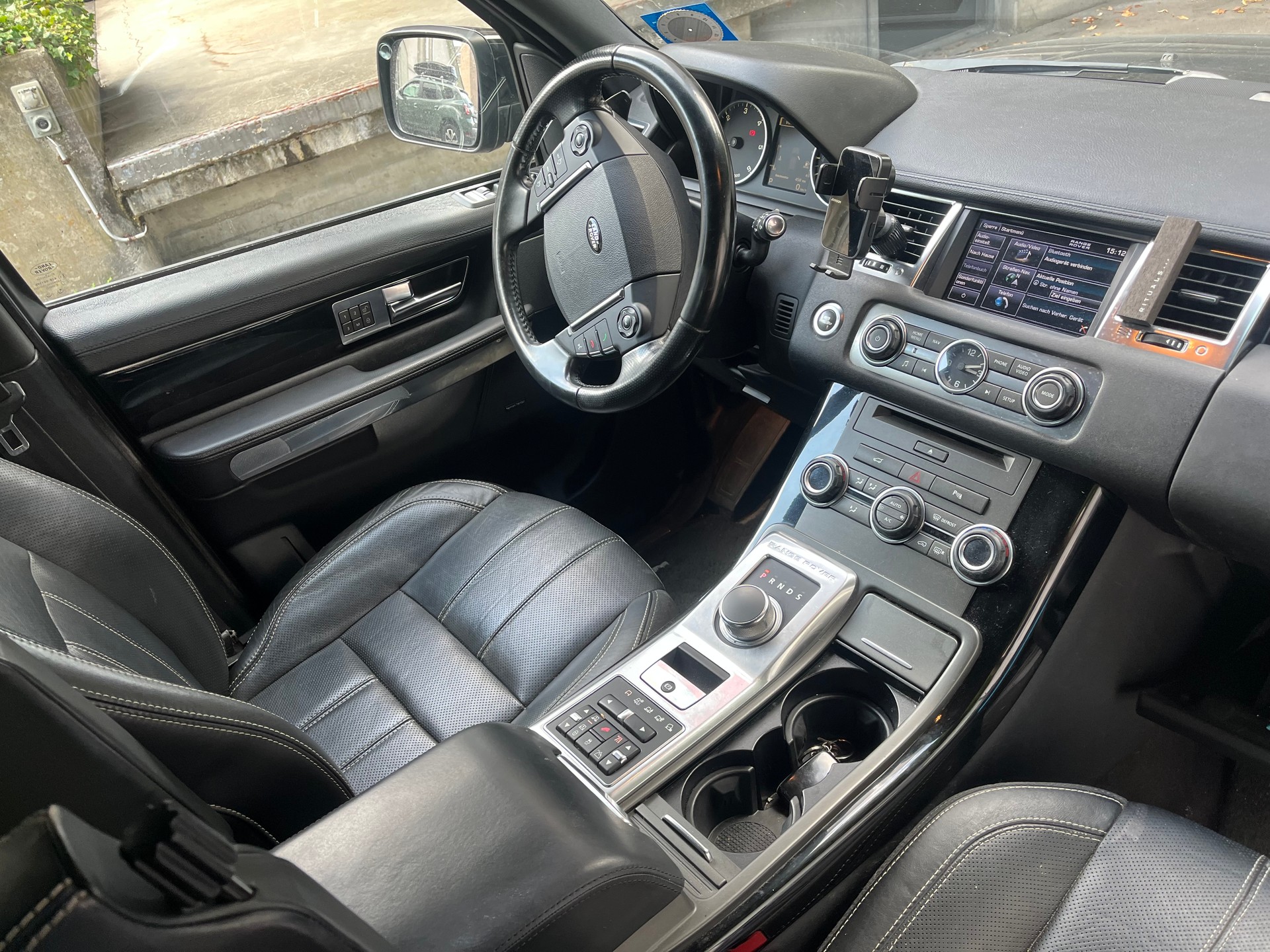 LAND ROVER Range Rover Sport 3.0 TDV6 HSE Automatic-image-8