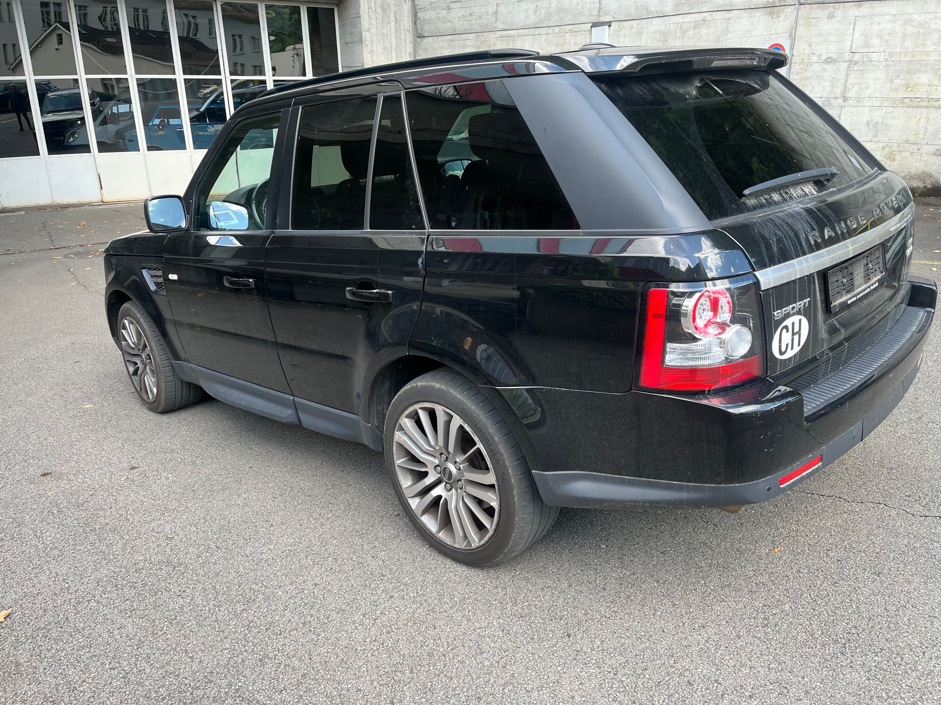 LAND ROVER Range Rover Sport 3.0 TDV6 HSE Automatic-image-4