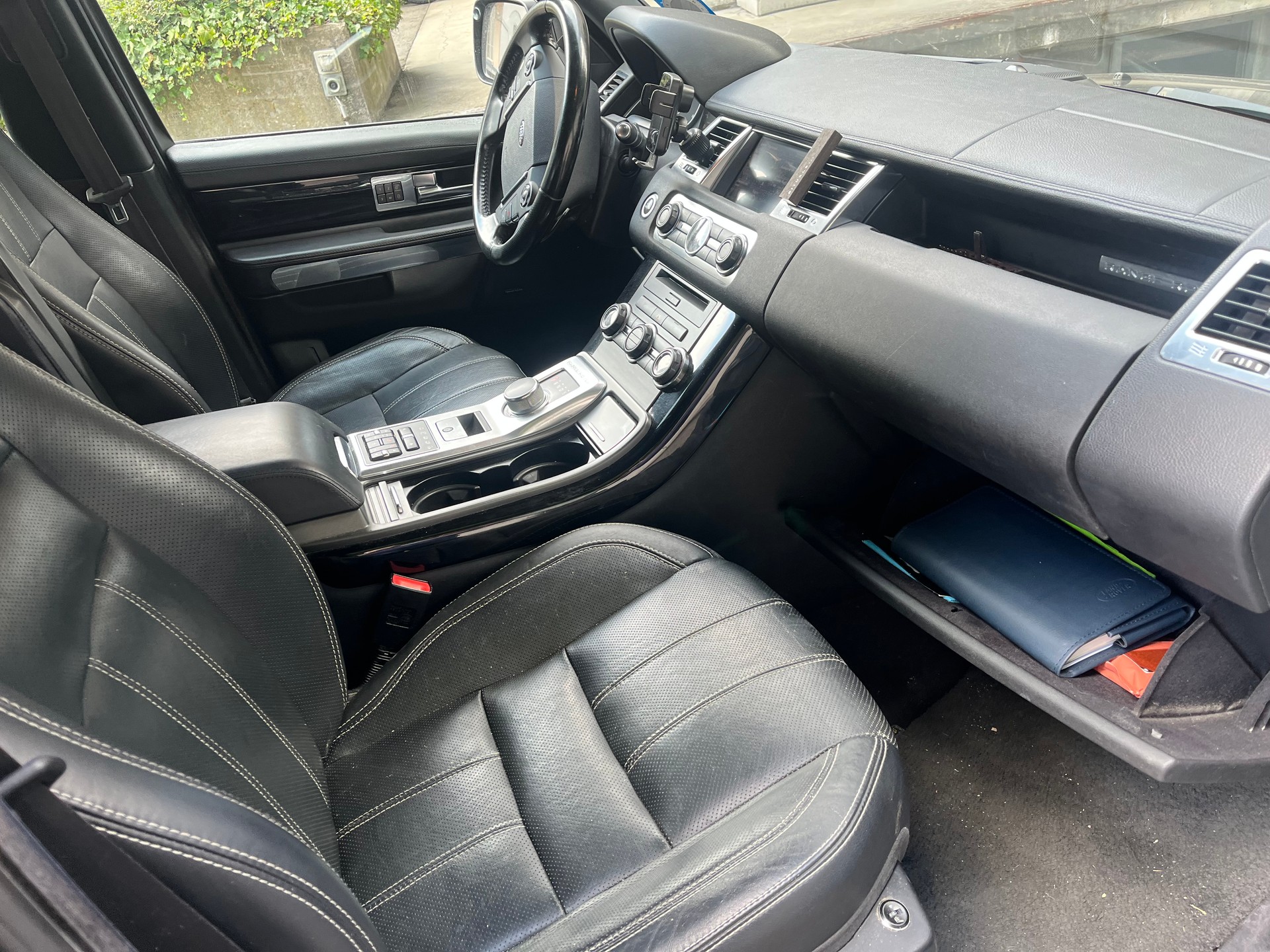 LAND ROVER Range Rover Sport 3.0 TDV6 HSE Automatic-image-9