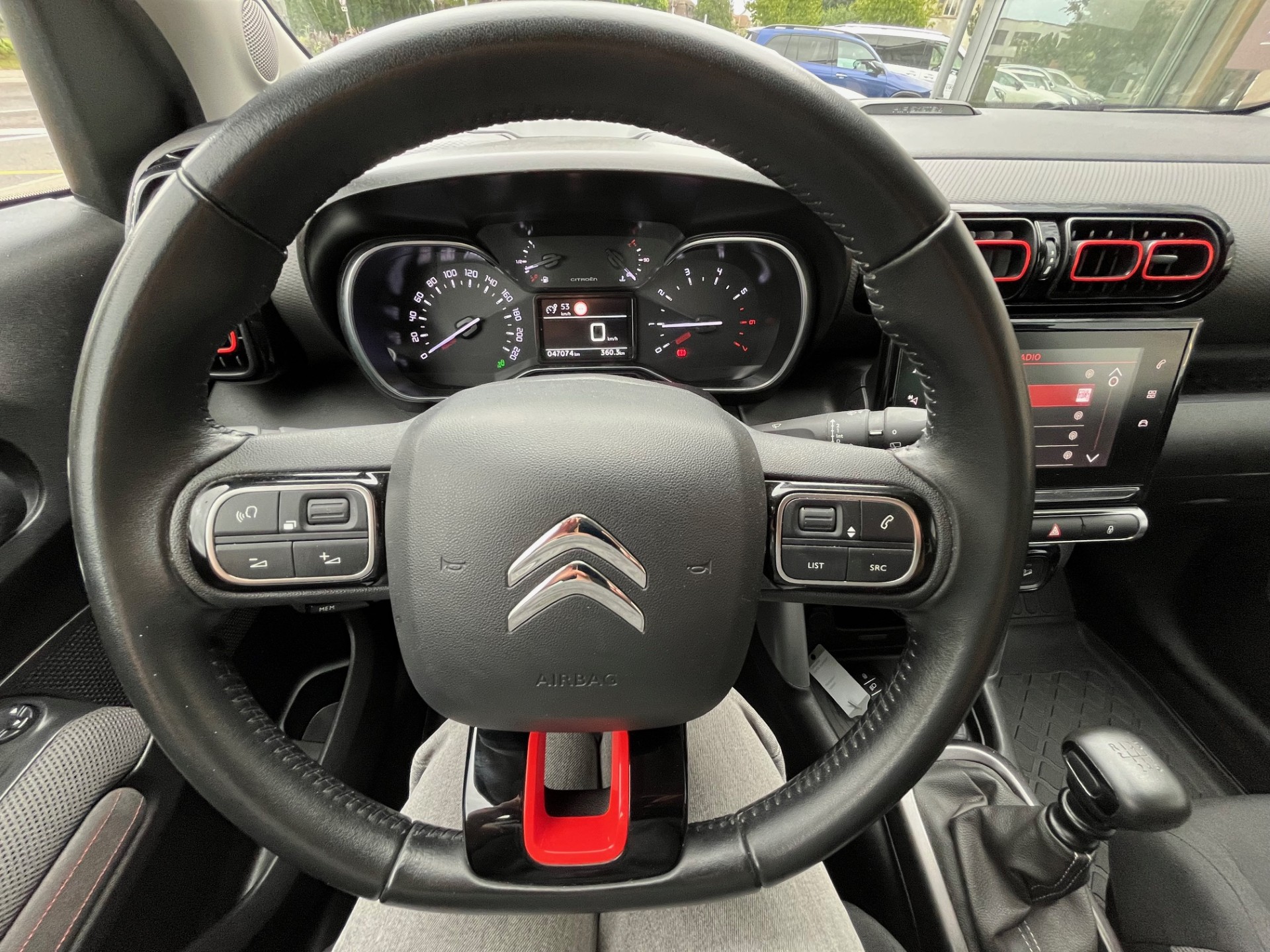 CITROEN C3 Aircross 1.2i Shine-image-14