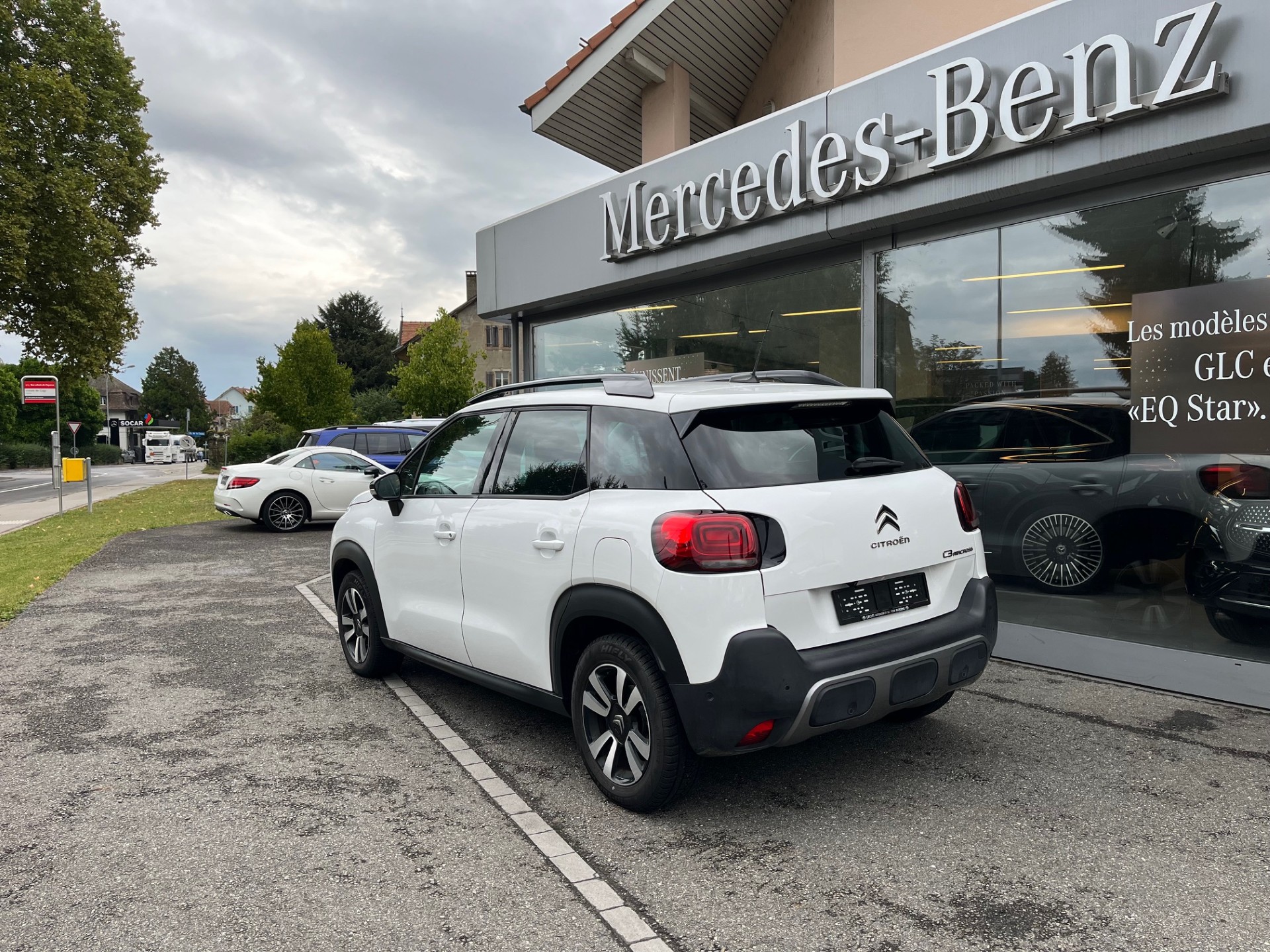 CITROEN C3 Aircross 1.2i Shine-image-2