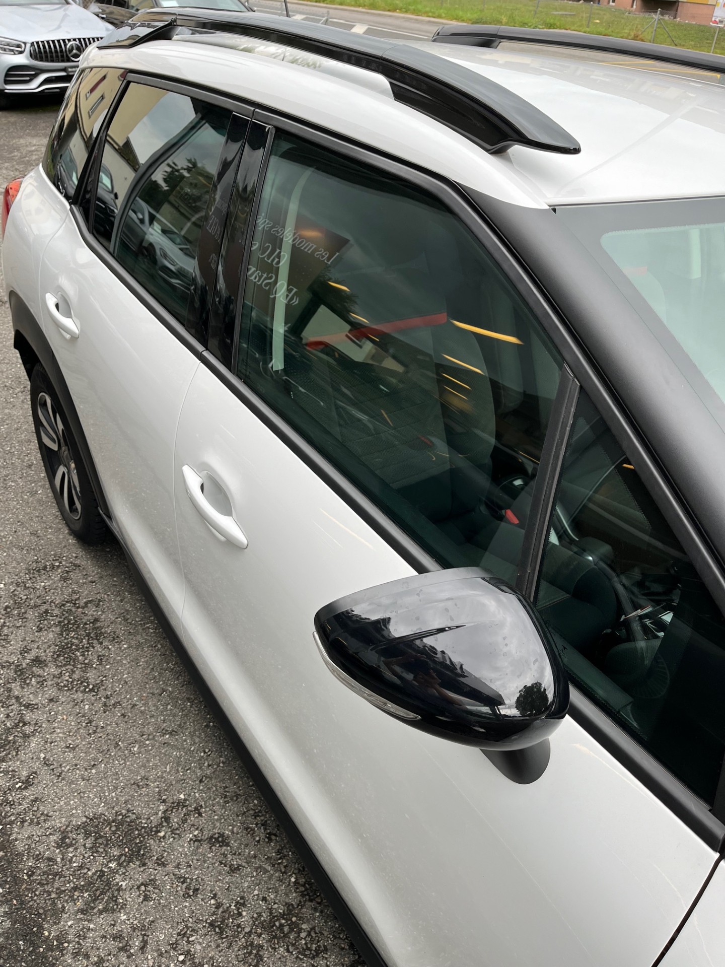 CITROEN C3 Aircross 1.2i Shine-image-11