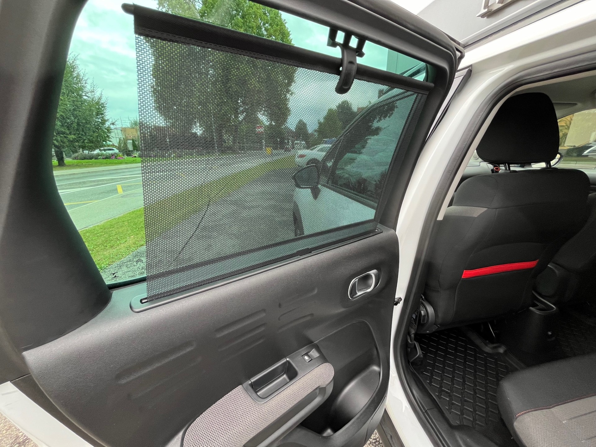 CITROEN C3 Aircross 1.2i Shine-image-12