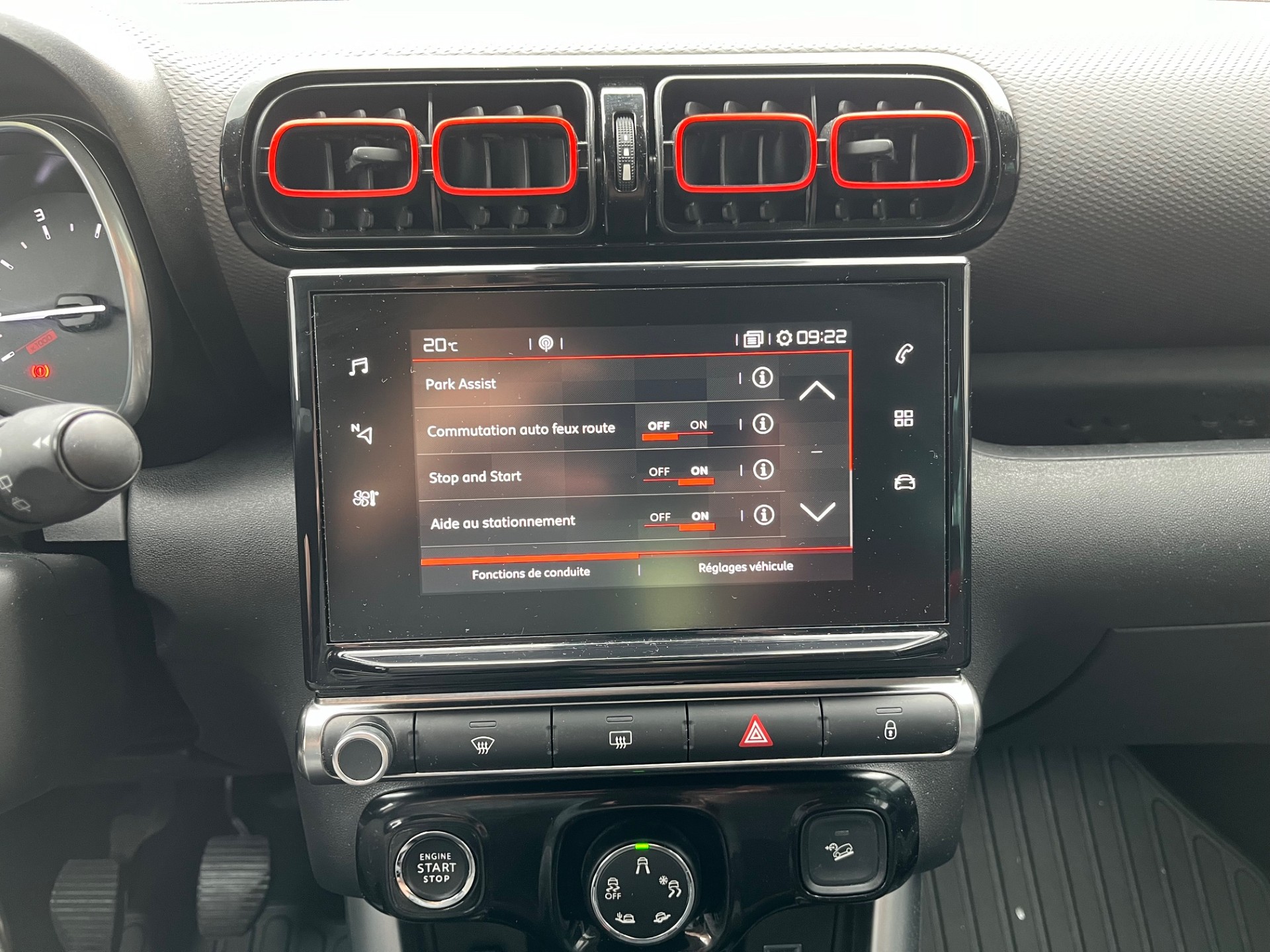 CITROEN C3 Aircross 1.2i Shine-image-20