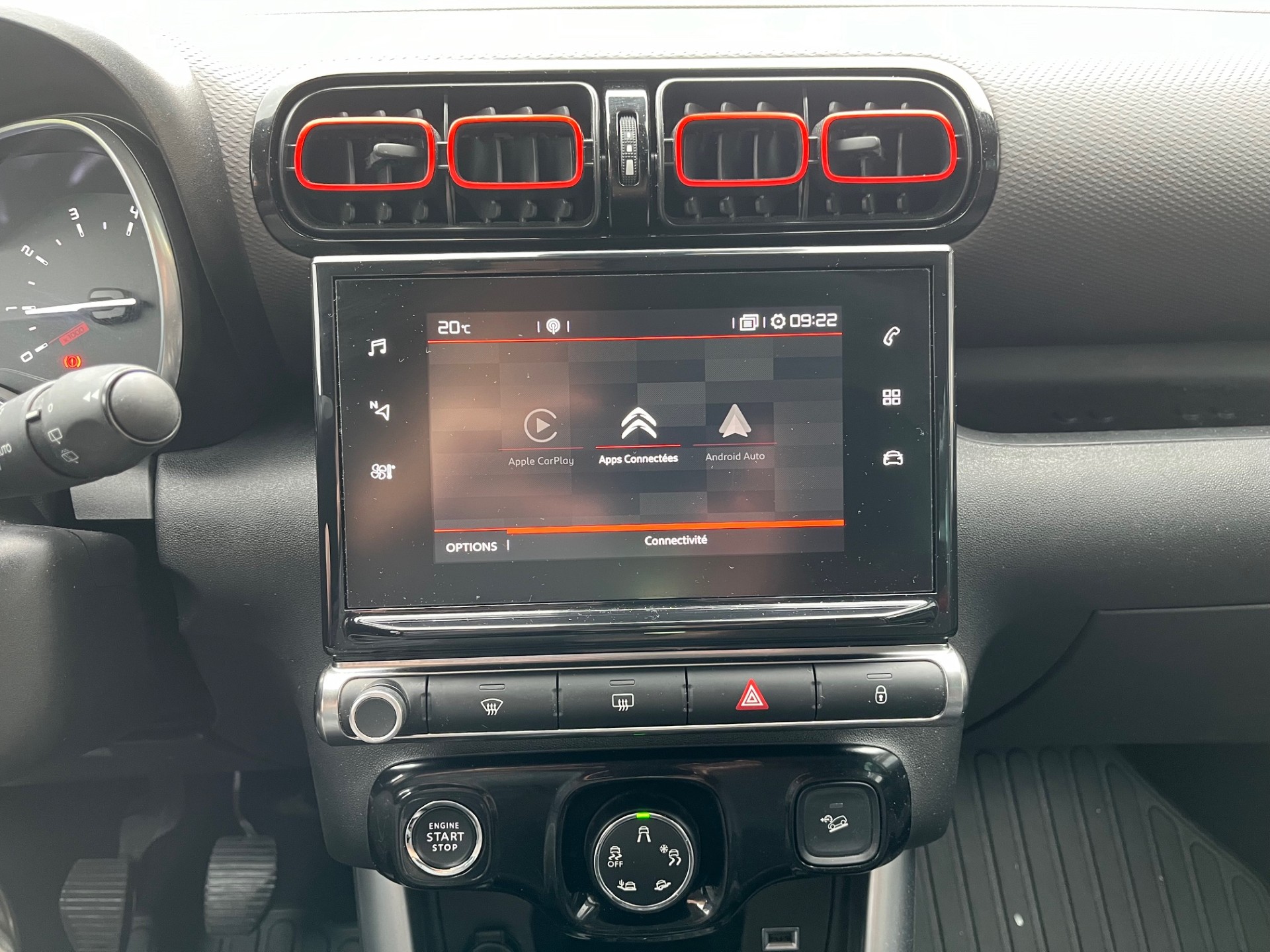 CITROEN C3 Aircross 1.2i Shine-image-19