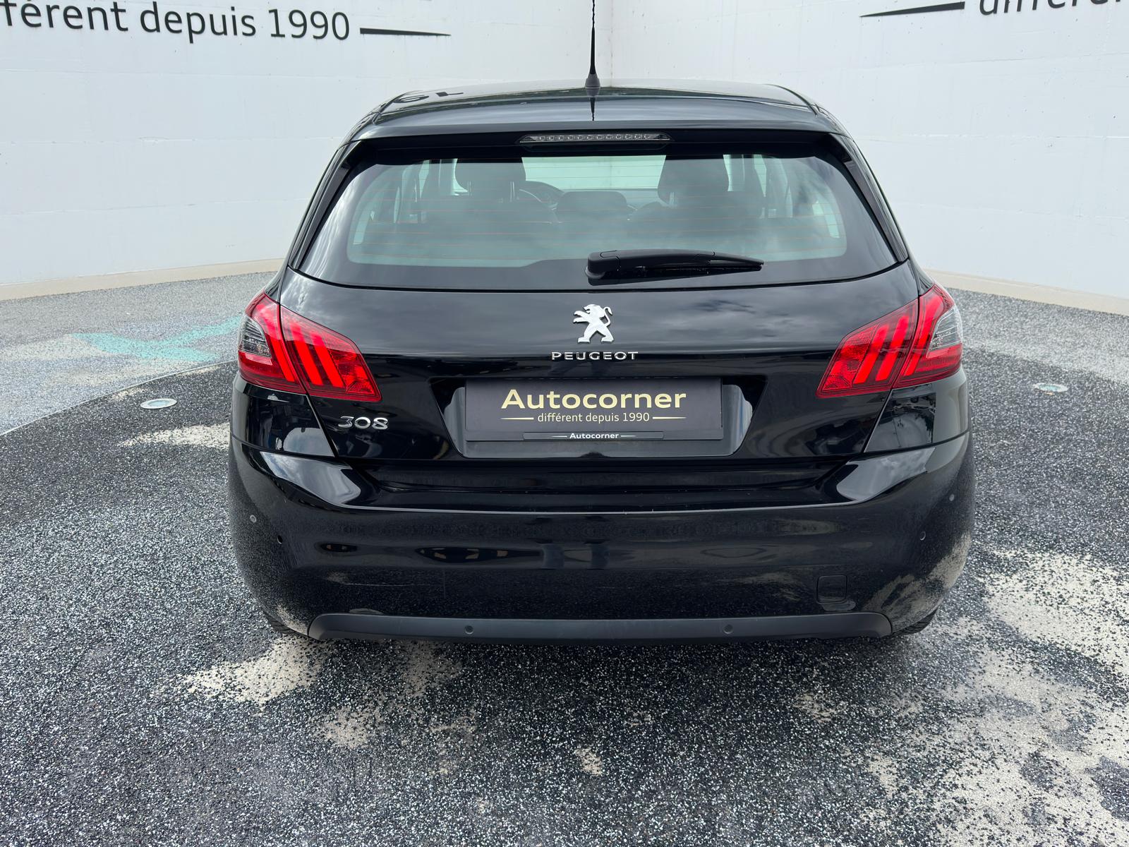 PEUGEOT 308 1.2 Pure Tech Allure-image-3