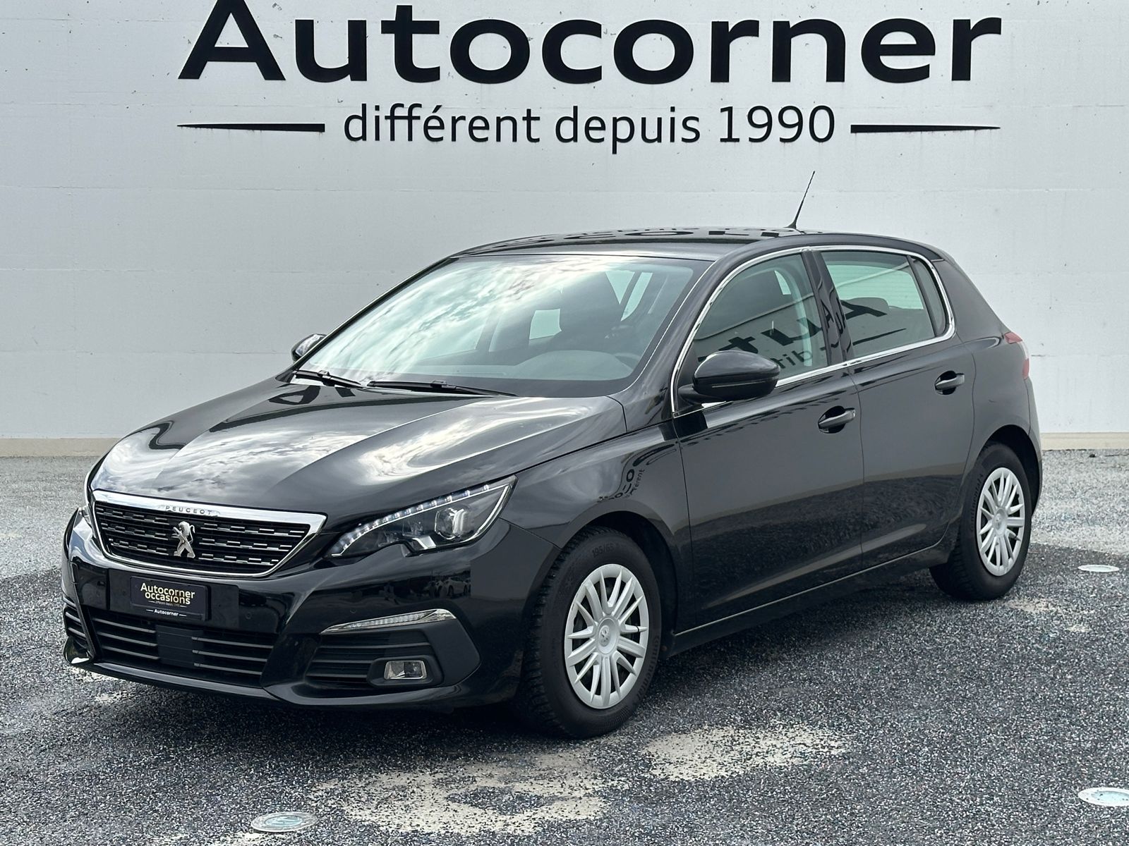 PEUGEOT 308 1.2 Pure Tech Allure-image-0
