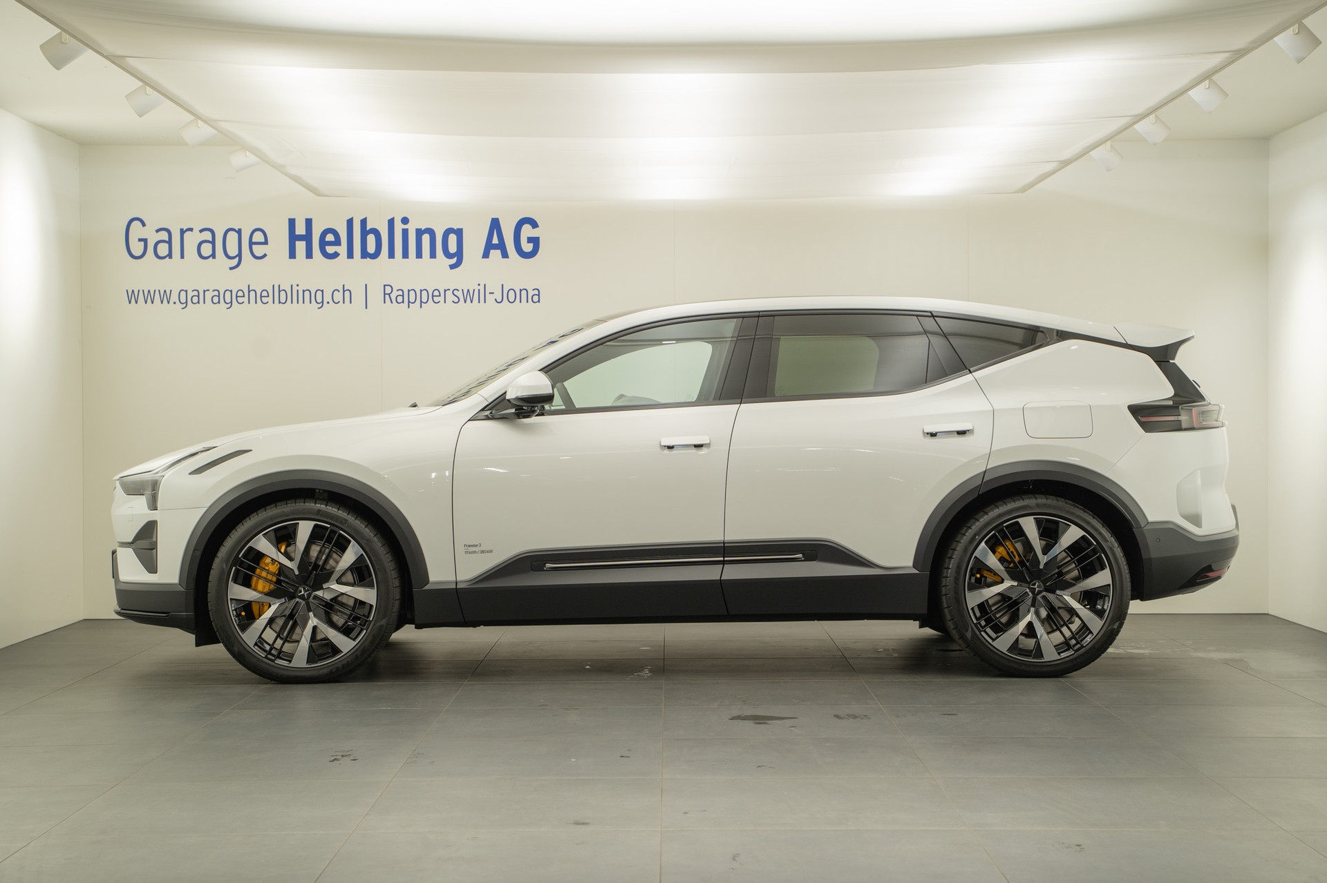 POLESTAR 3 Long Range Dual Motor Performance-image-2