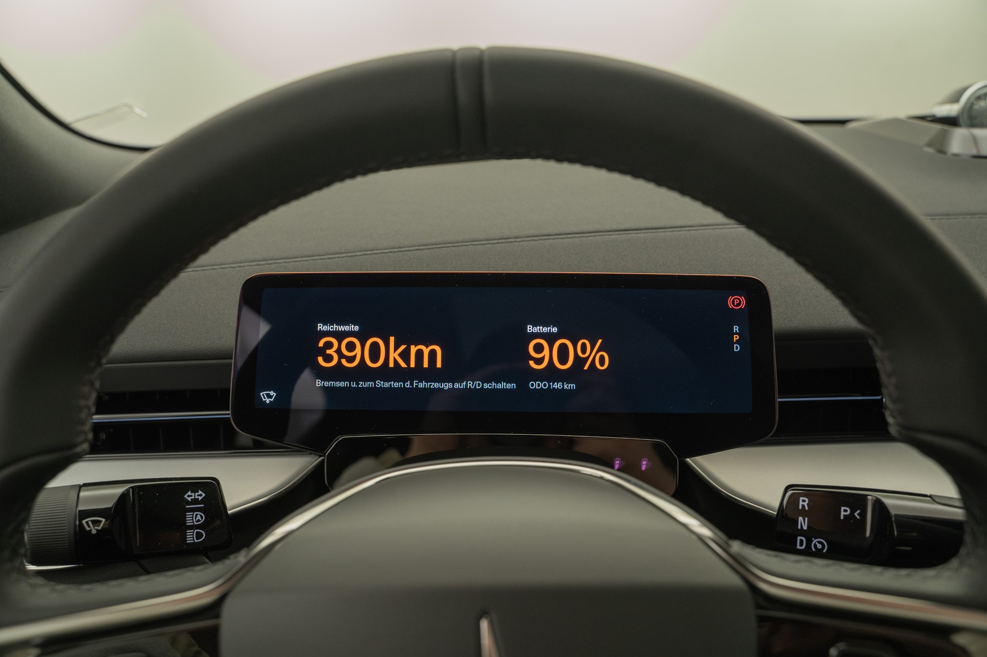 POLESTAR 3 Long Range Dual Motor Performance-image-10