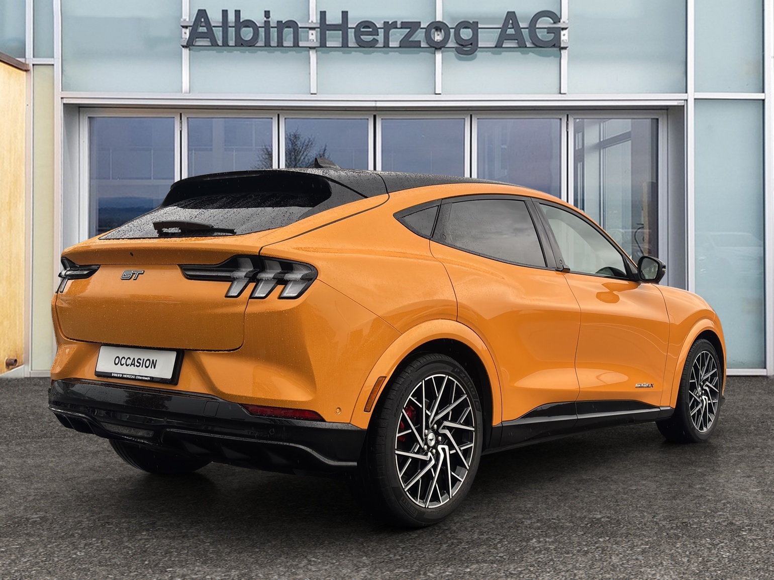 FORD Mustang Mach-E Extended GT AWD-image-3