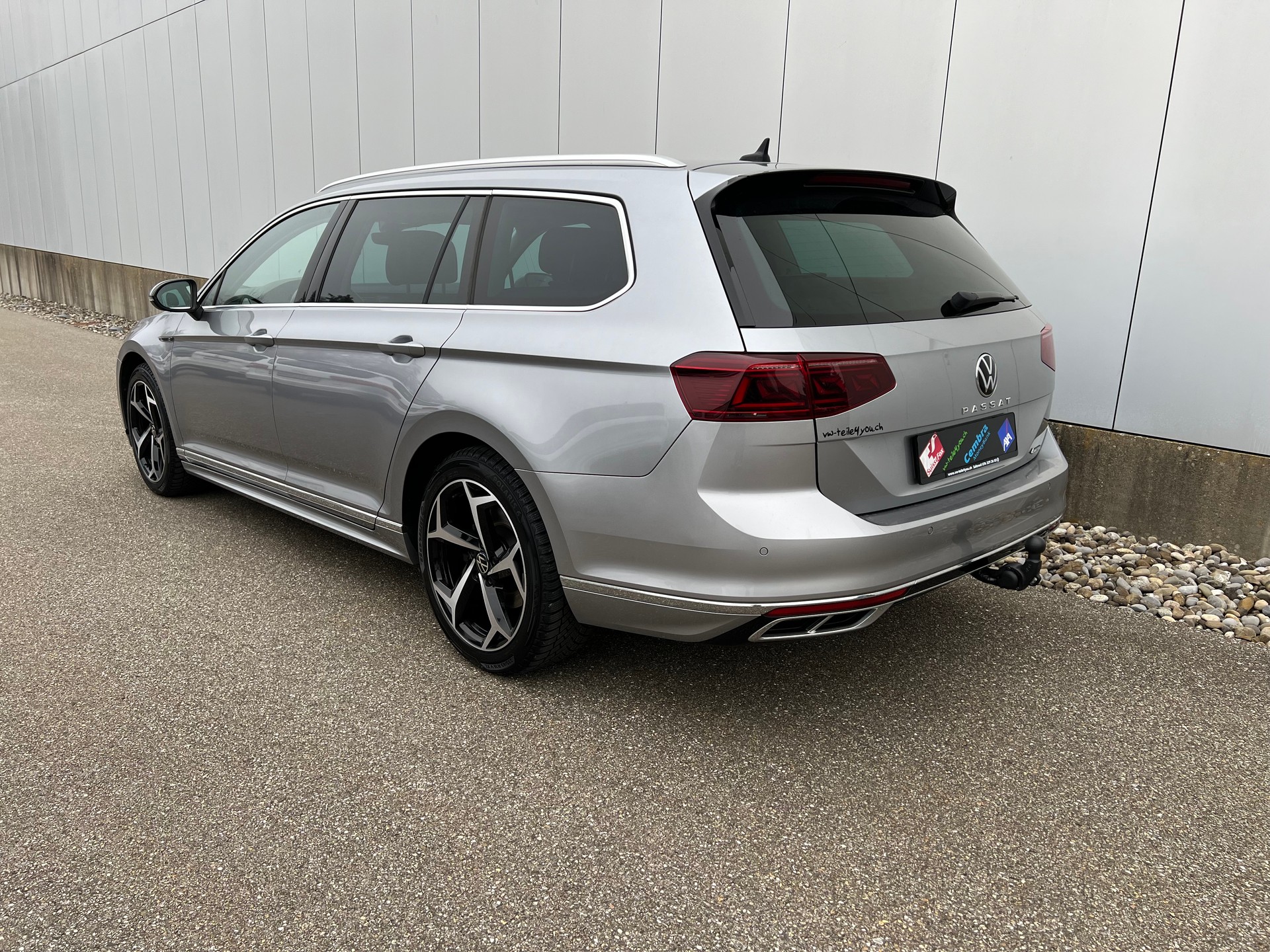 VW Passat 2.0 TDI BMT Business 4Motion DSG-image-2