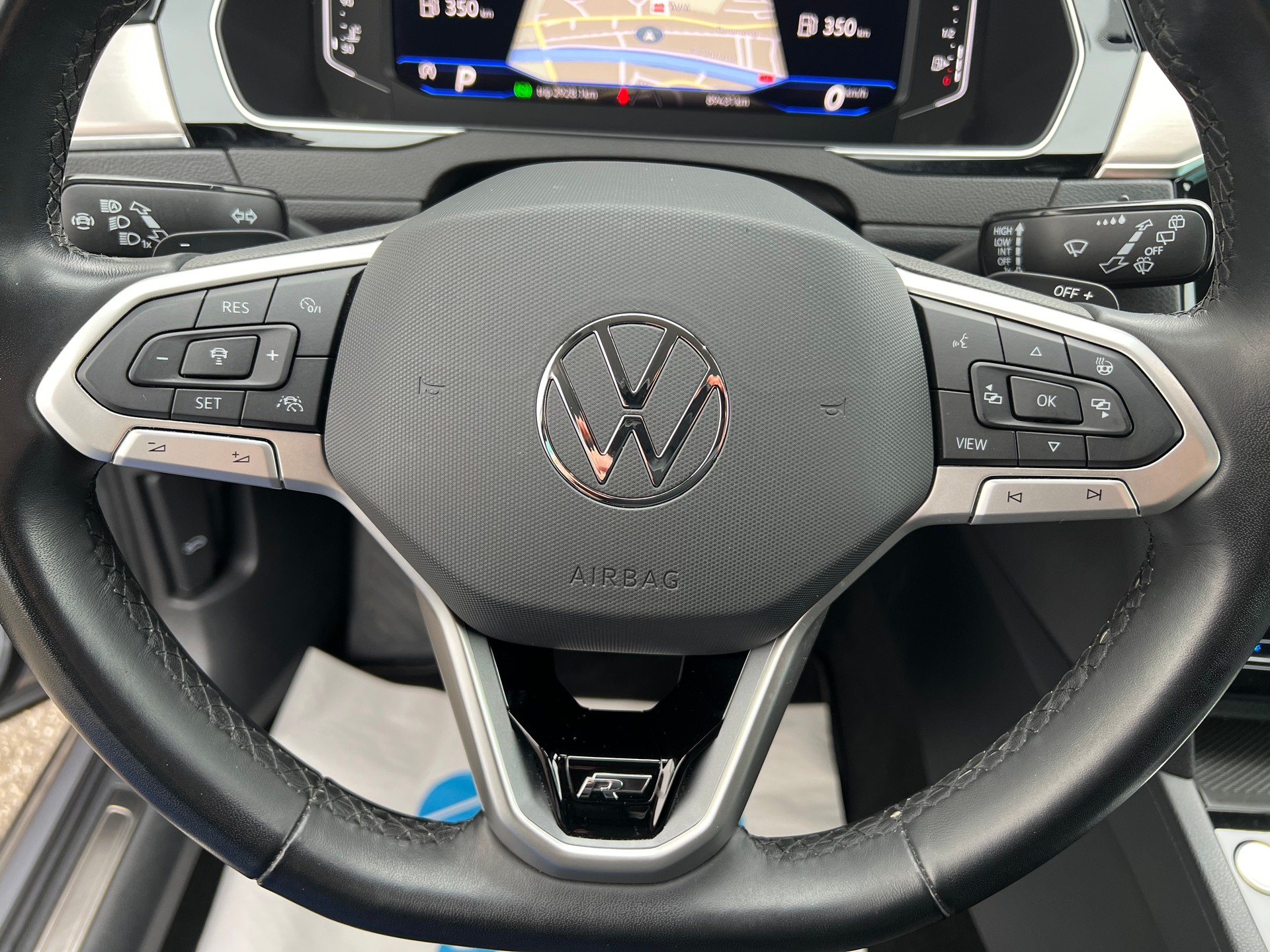 VW Passat 2.0 TDI BMT Business 4Motion DSG-image-13