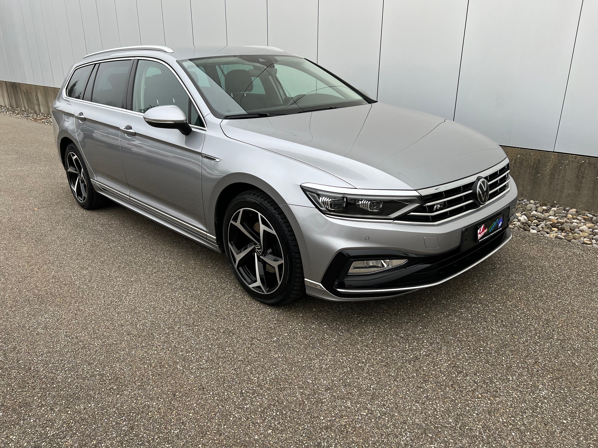 VW Passat 2.0 TDI BMT Business 4Motion DSG-image-1
