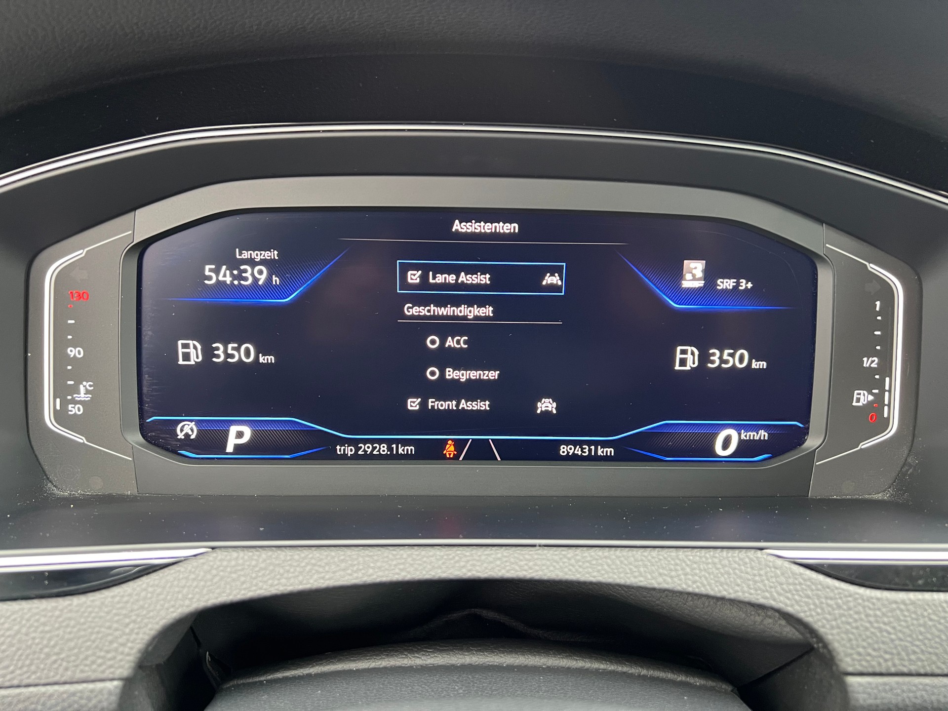 VW Passat 2.0 TDI BMT Business 4Motion DSG-image-14