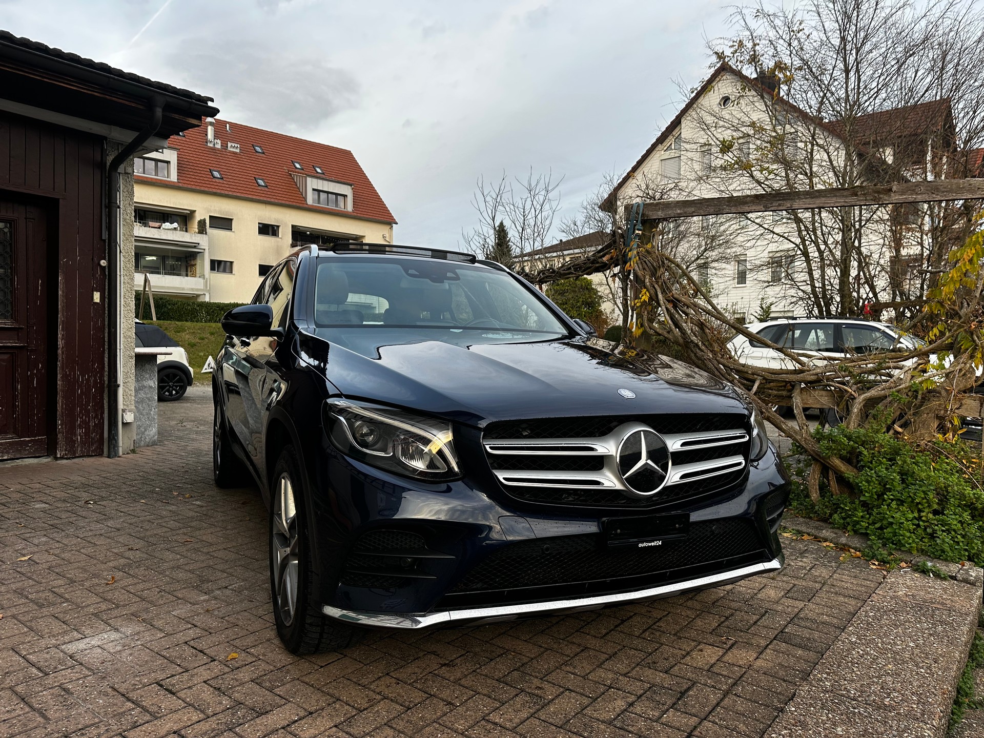 MERCEDES-BENZ GLC 250 d AMG Line 4Matic 9G-Tronic-image-1