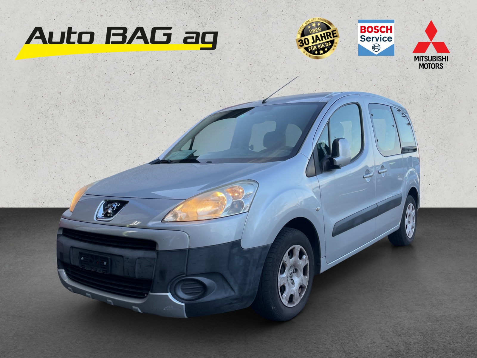 PEUGEOT Partner Tepee 1.6 e-HDI 92 Trendy EGS-image-0