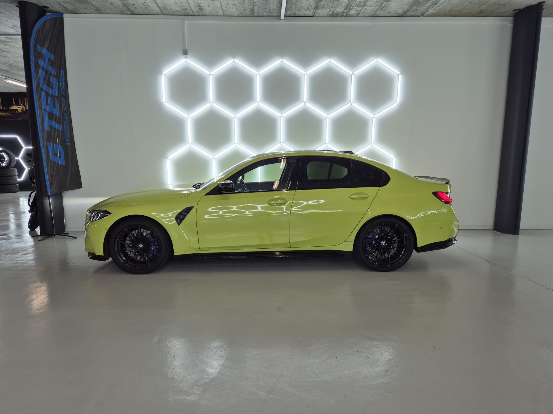 BMW M3 Competition M xDrive-image-2
