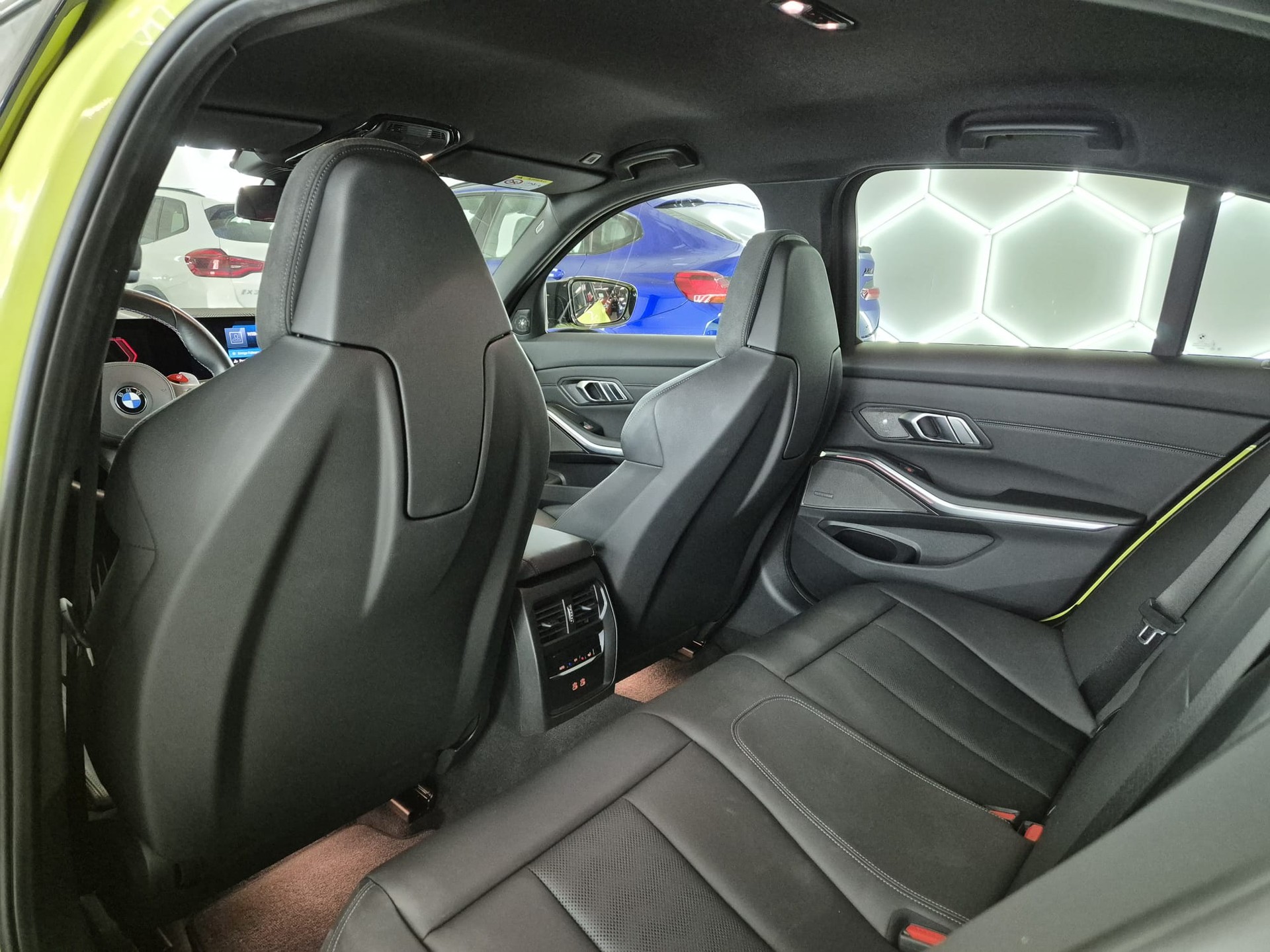 BMW M3 Competition M xDrive-image-15