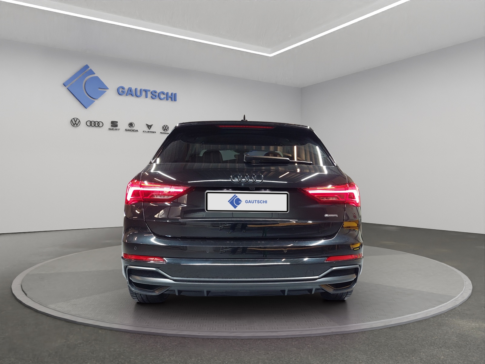 AUDI Q3 35 TDI S line quattro S-tronic-image-3