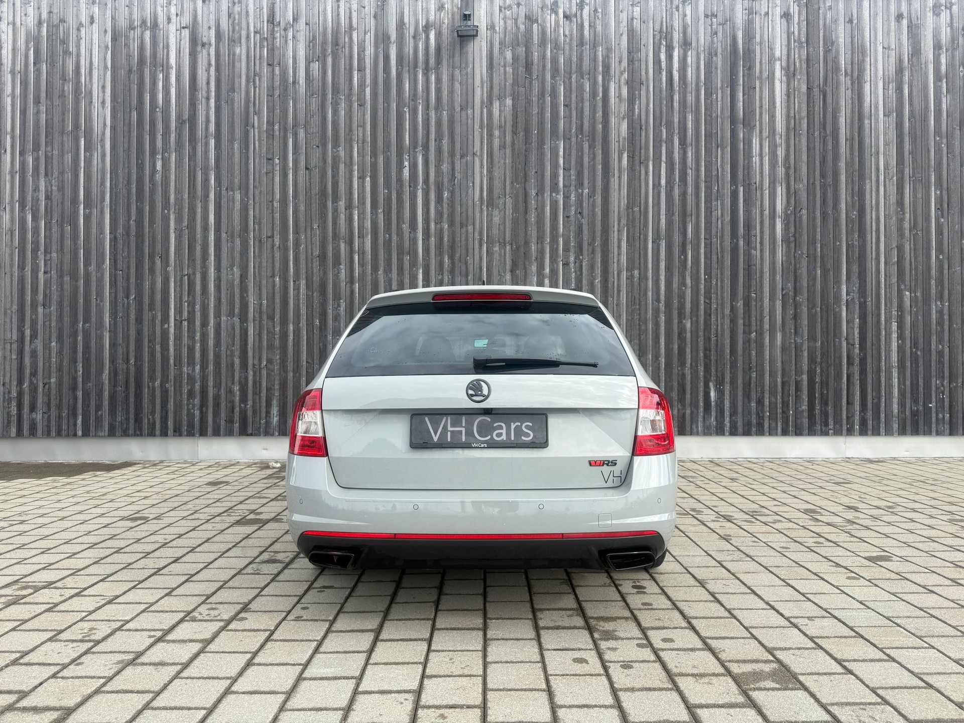 SKODA Octavia Combi 2.0 TDI RS 4x4 DSG-image-3