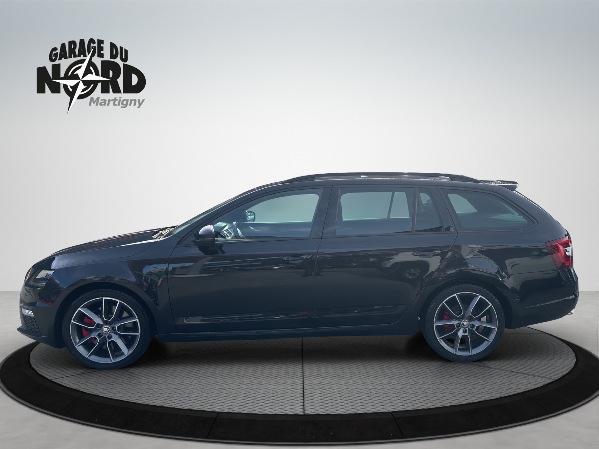 SKODA Octavia Combi 2.0 TSI RS DSG-image-2