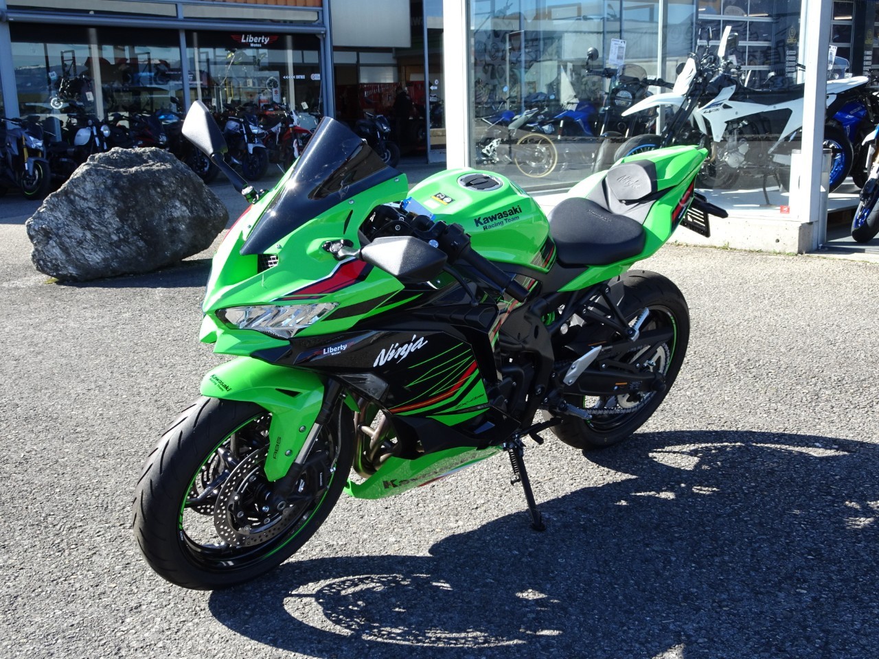 KAWASAKI Ninja ZX-4 RR Kaufen