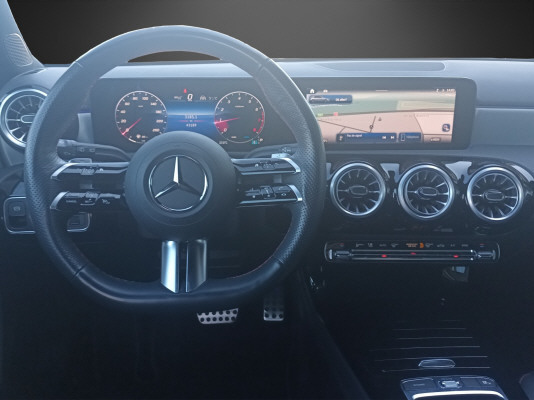MERCEDES-BENZ A 180-image-8