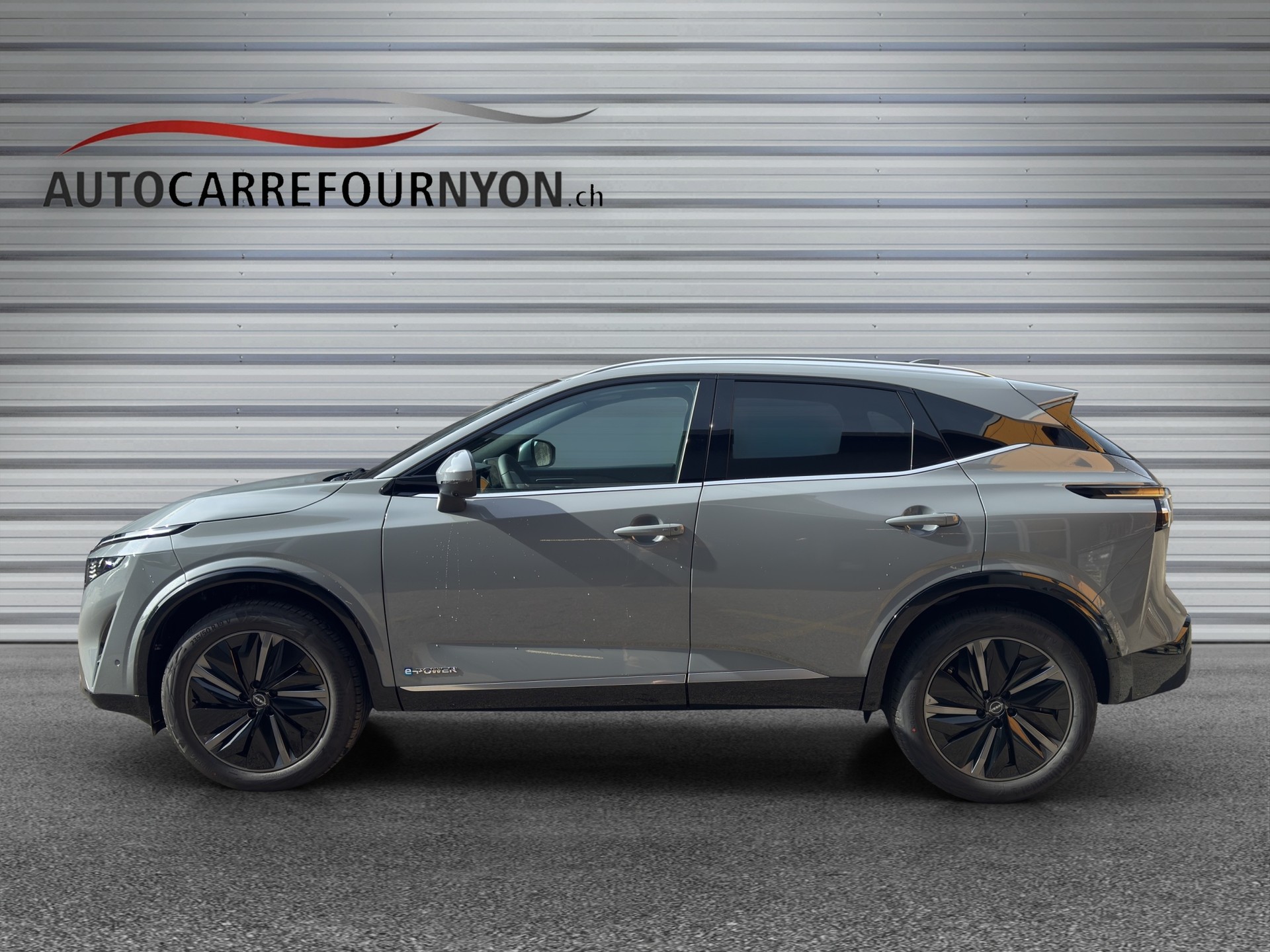 NISSAN Qashqai 1.5 VC-T e-Power Tekna-showroom-element-2