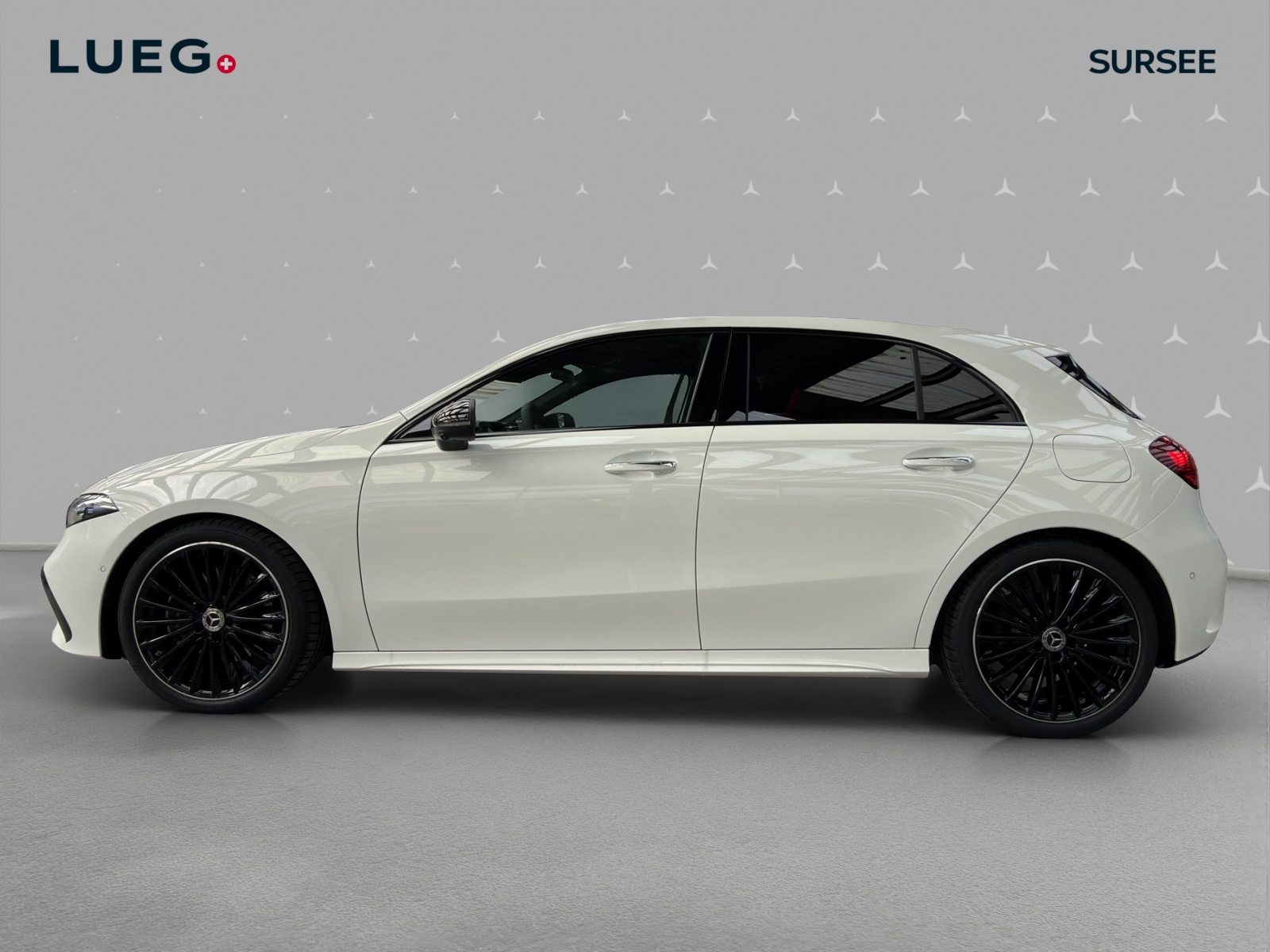MERCEDES-BENZ A 220 4Matic 8G-DCT-image-1
